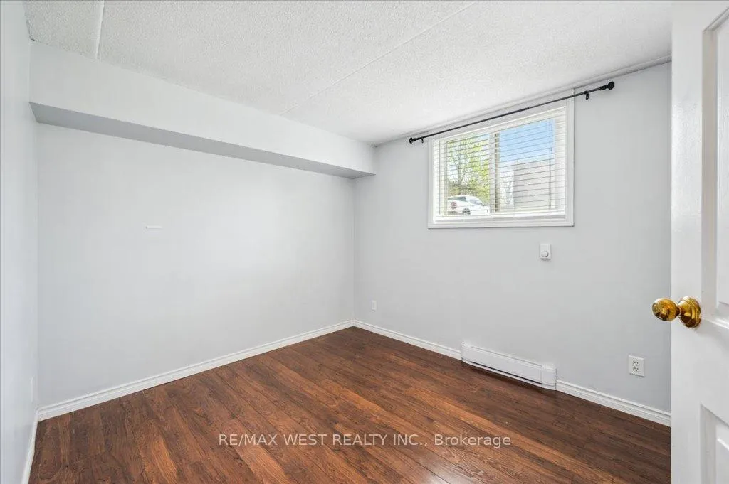 Photo 17 of Unit 1, 333 Northlake Drive, Waterloo — HOMEH