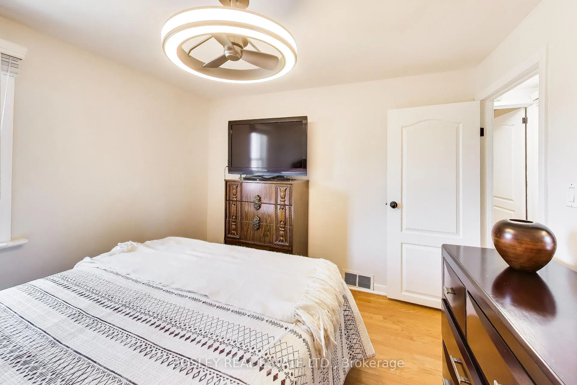 Photo 17 of 159 Ascot Avenue, Toronto, Corso Italia-Davenport — HOMEH