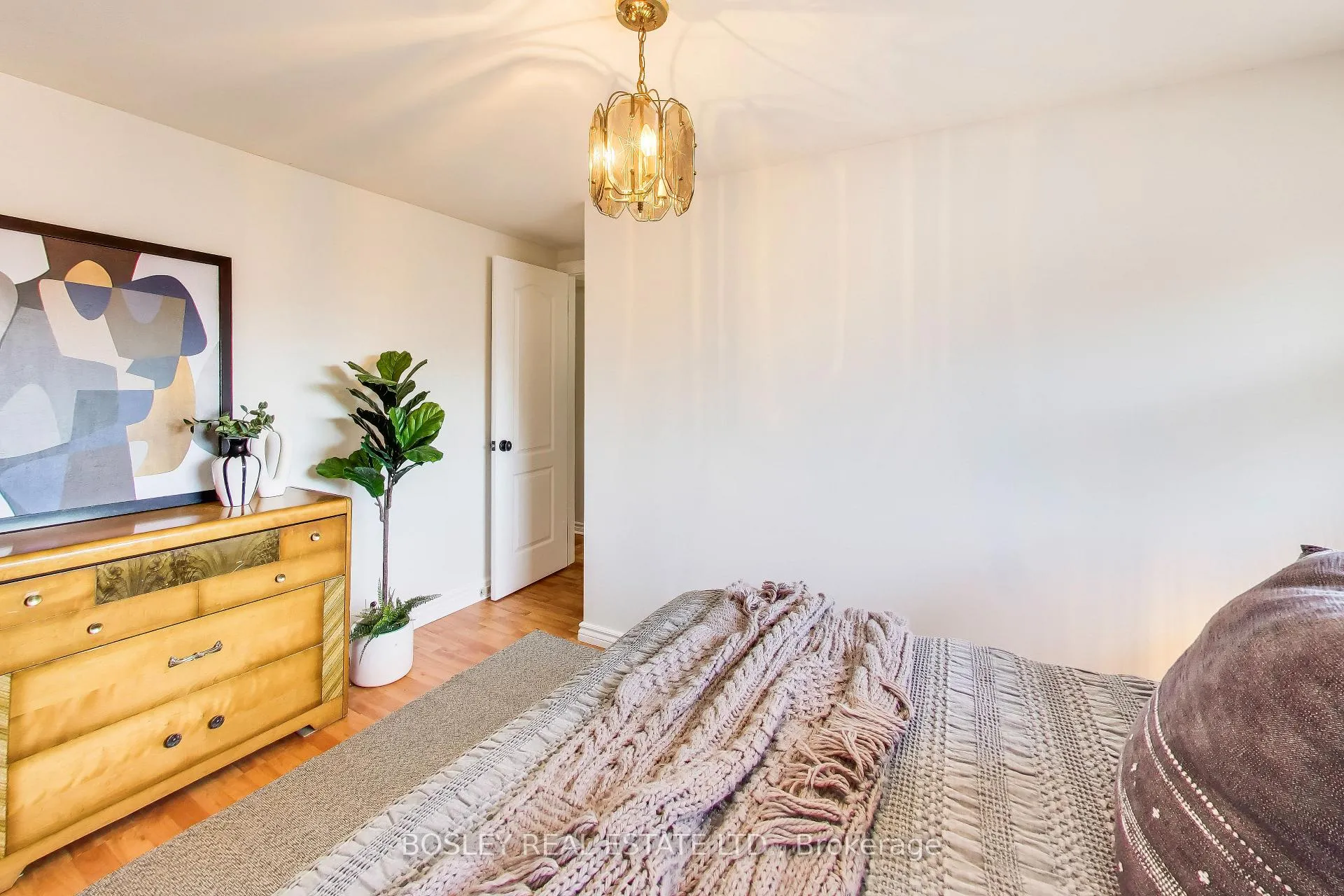 Photo 19 of 159 Ascot Avenue, Toronto, Corso Italia-Davenport — HOMEH