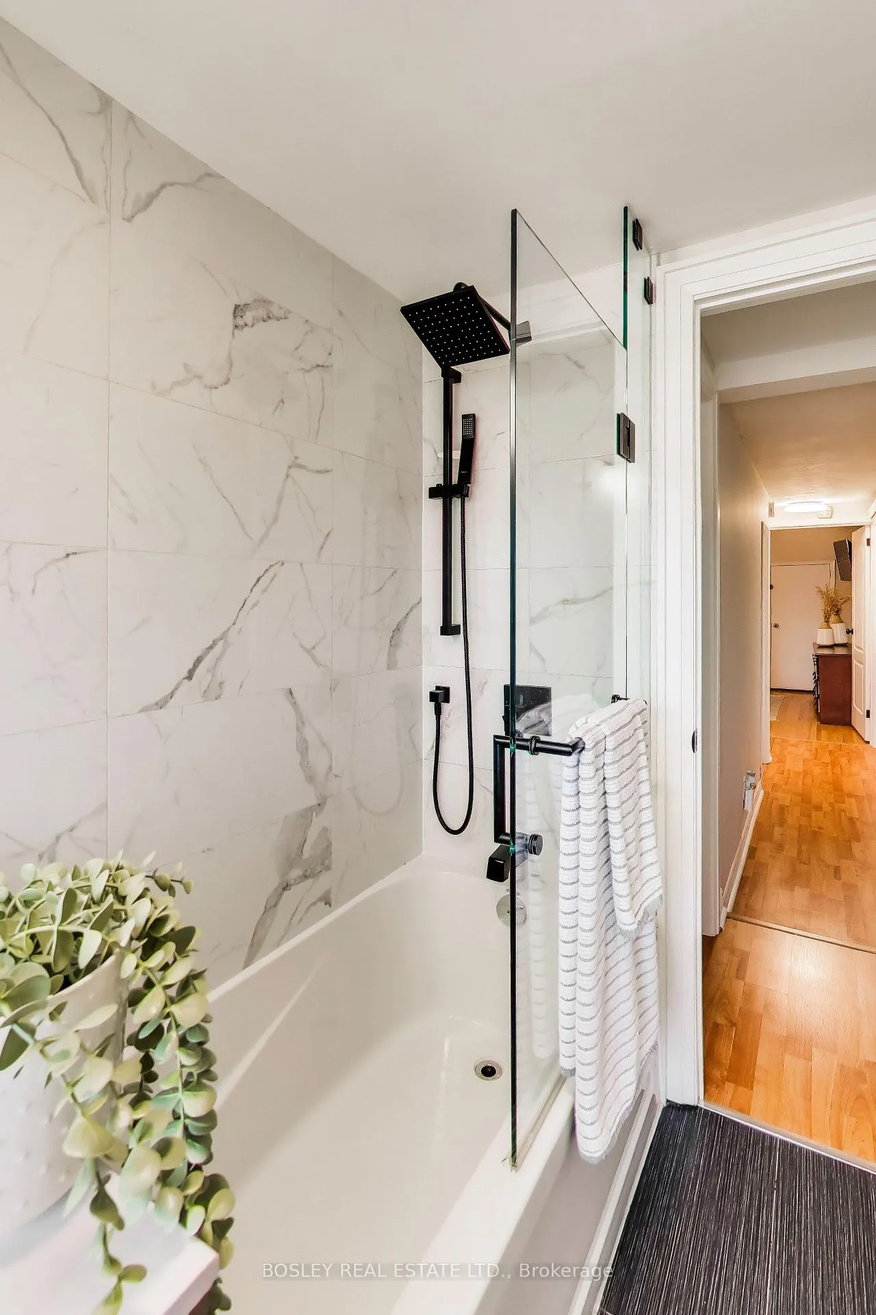 Photo 22 of 159 Ascot Avenue, Toronto, Corso Italia-Davenport — HOMEH