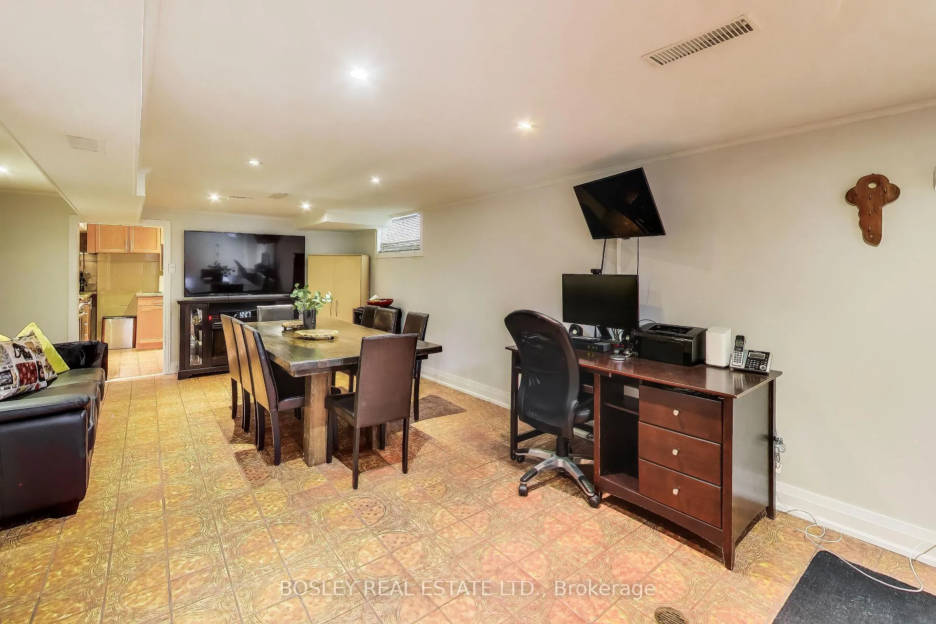 Photo 23 of 159 Ascot Avenue, Toronto, Corso Italia-Davenport — HOMEH