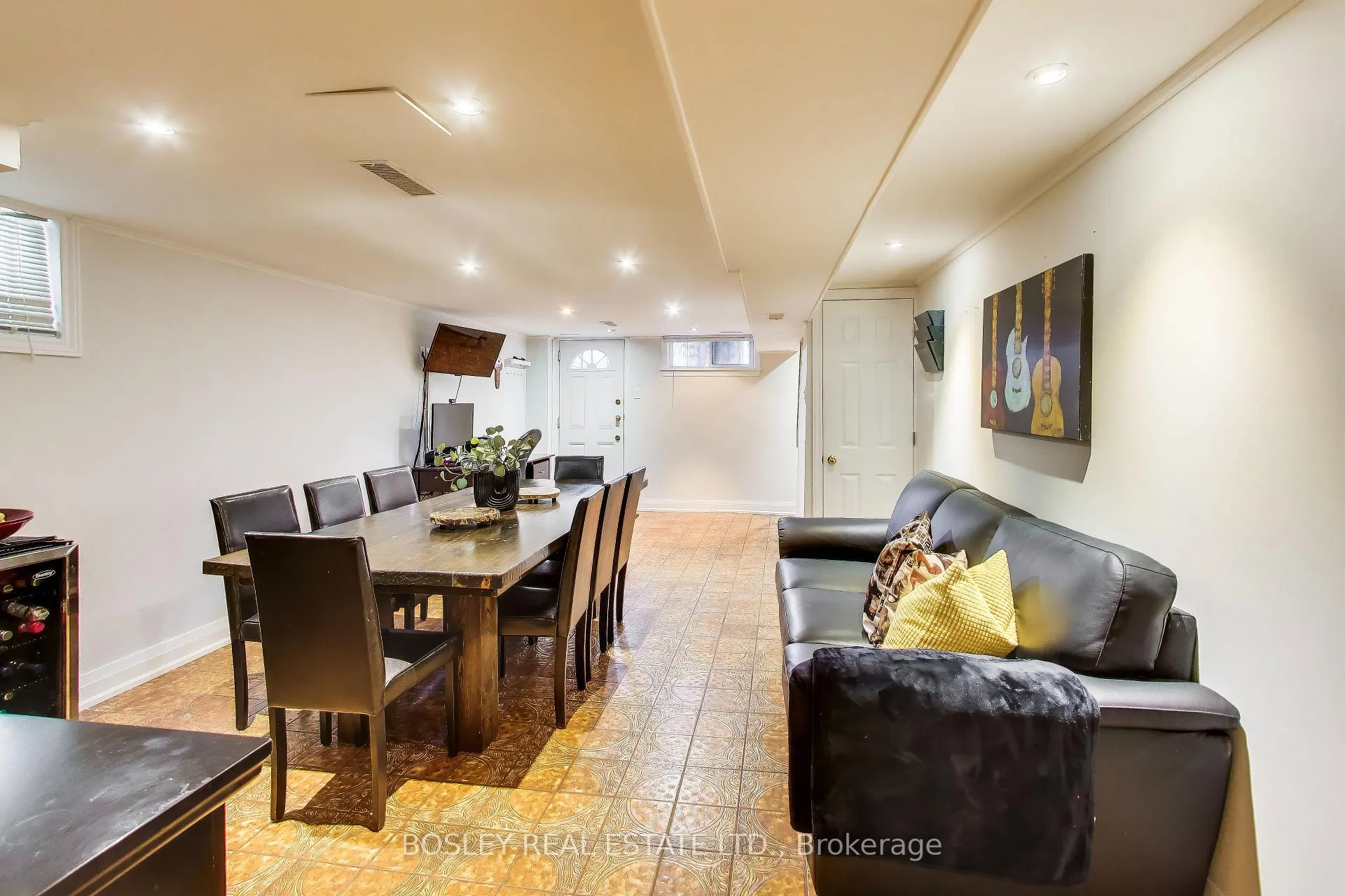 Photo 25 of 159 Ascot Avenue, Toronto, Corso Italia-Davenport — HOMEH