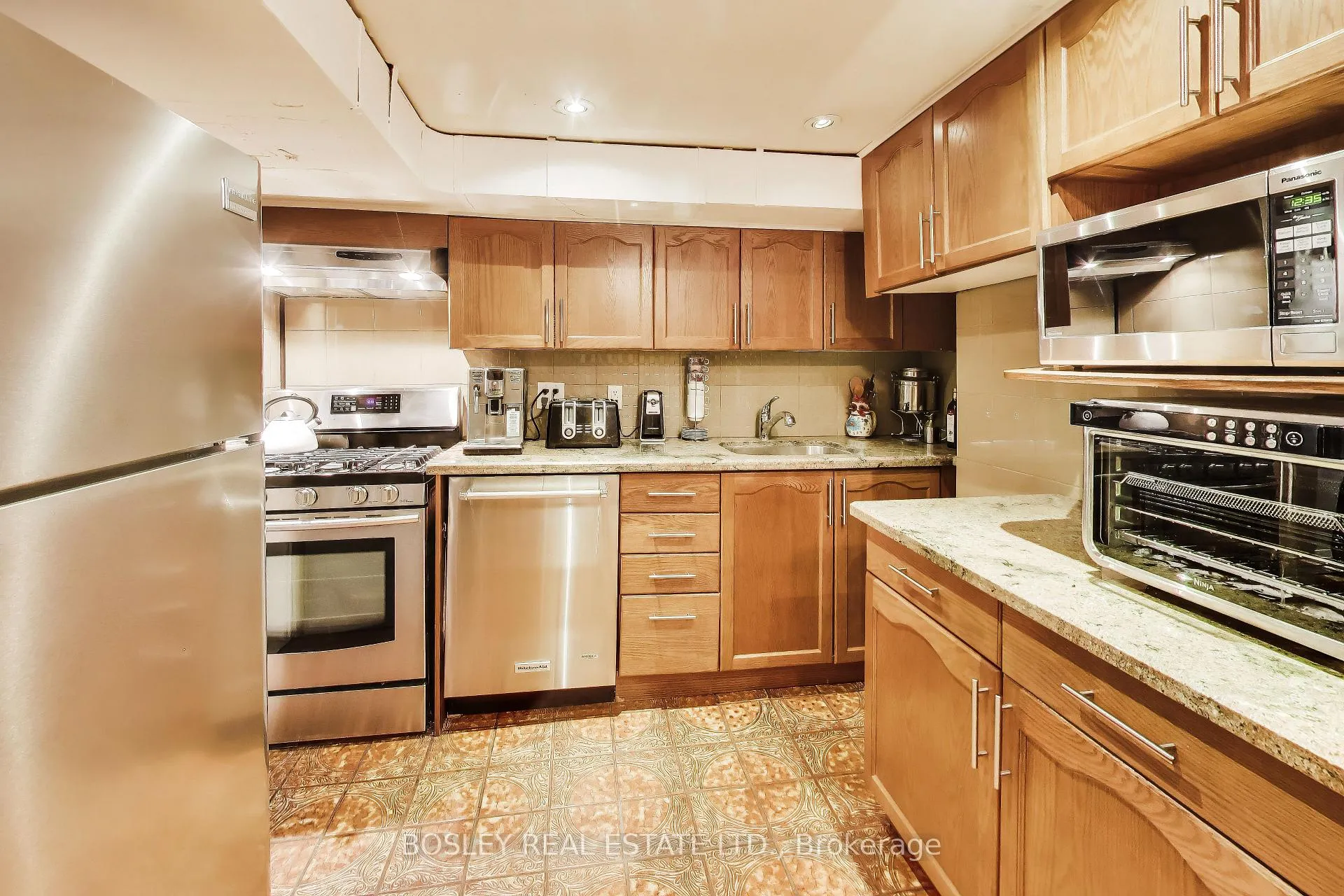 Photo 27 of 159 Ascot Avenue, Toronto, Corso Italia-Davenport — HOMEH