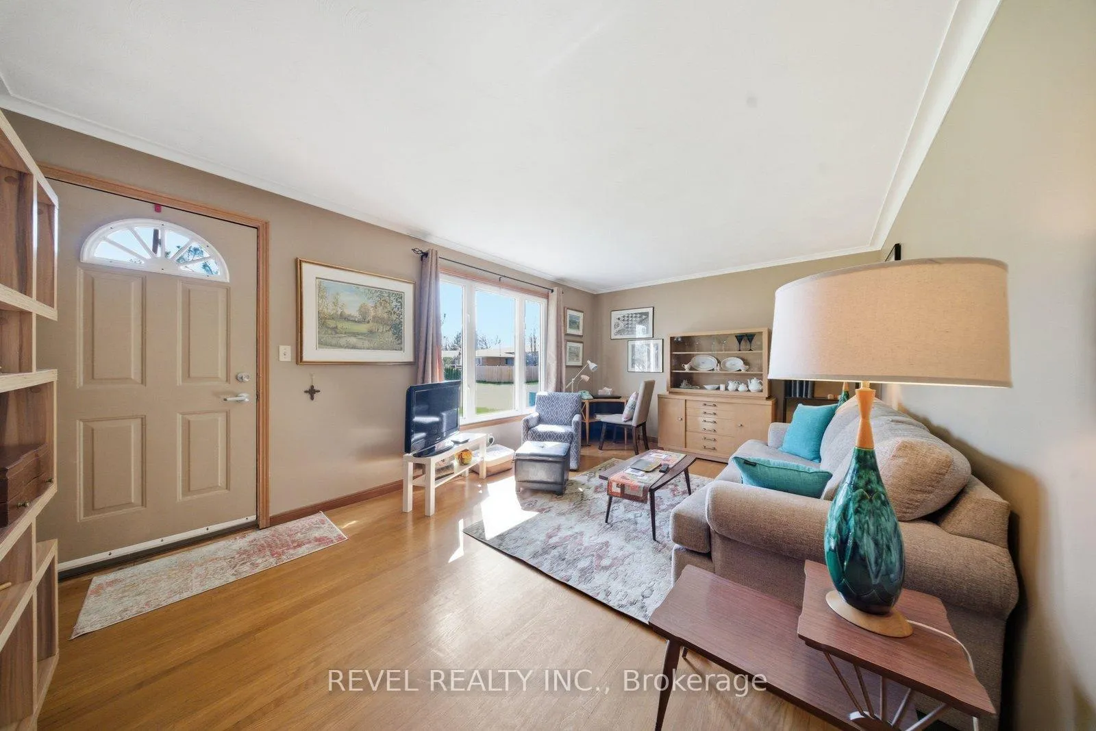 Photo 7 of 36 Hamilton Avenue, Brantford — HOMEH