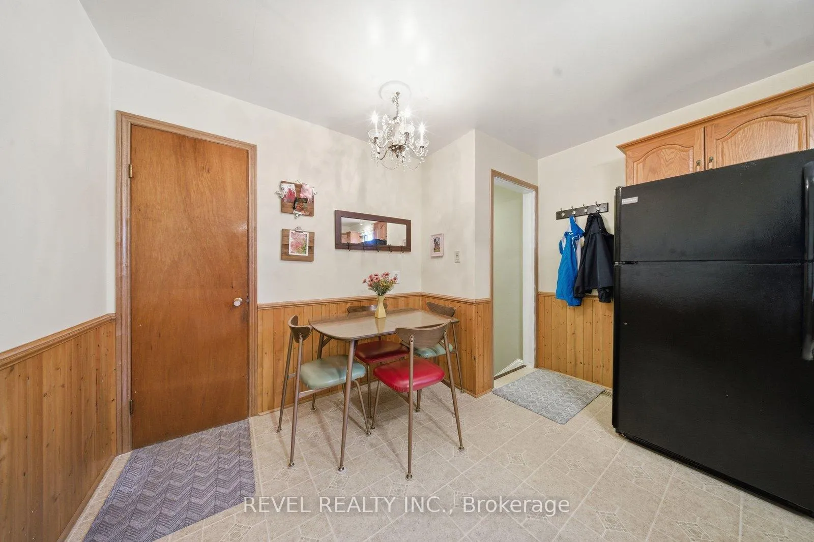 Photo 14 of 36 Hamilton Avenue, Brantford — HOMEH