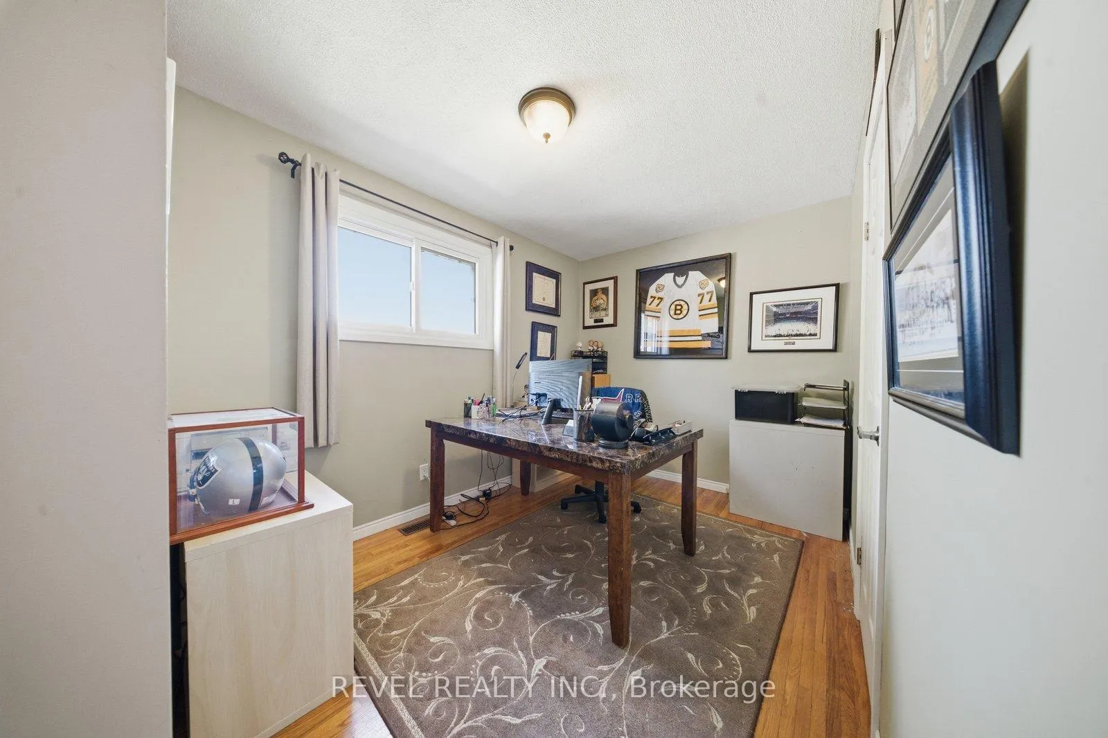 Photo 15 of 36 Hamilton Avenue, Brantford — HOMEH