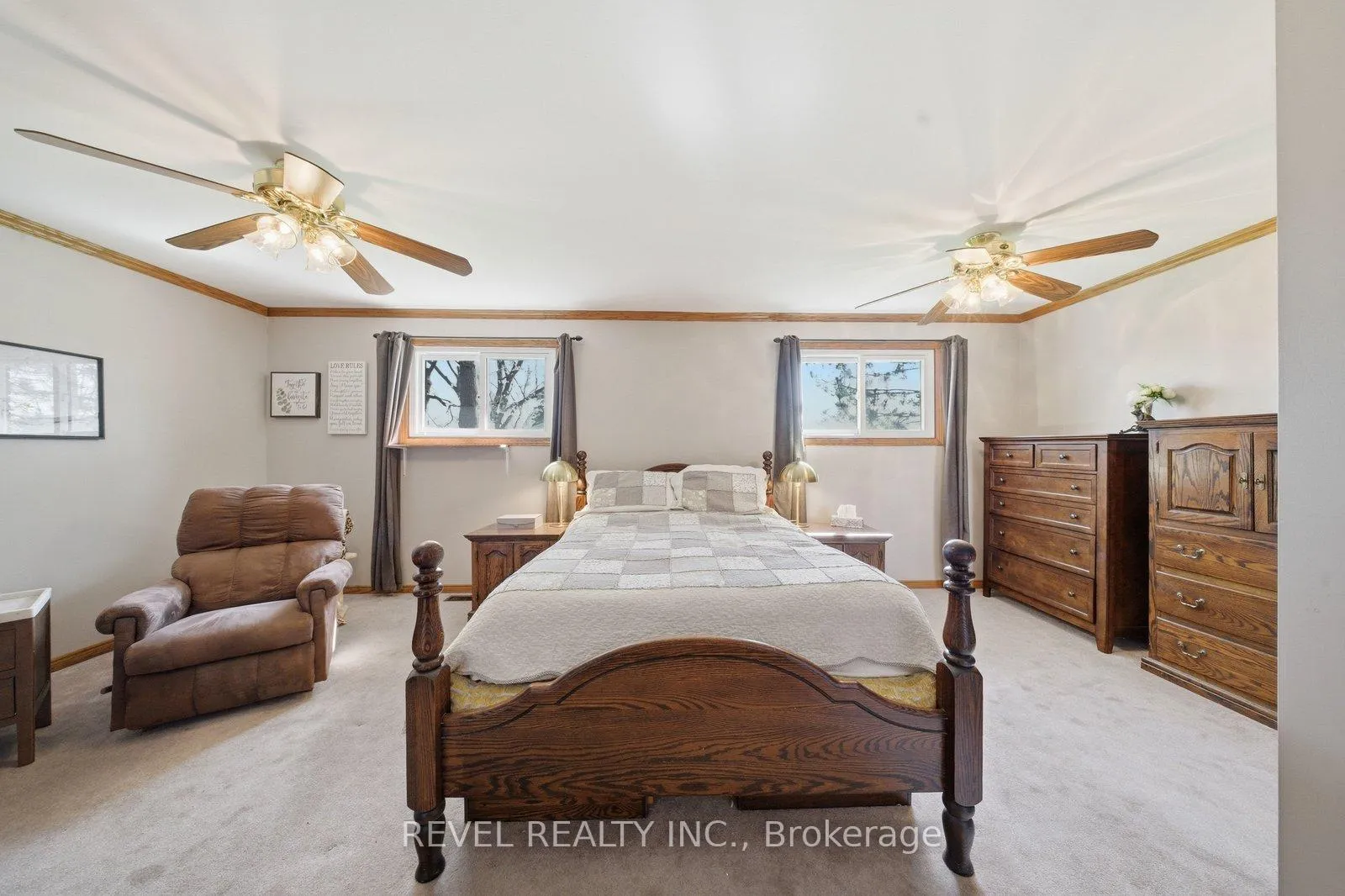 Photo 16 of 36 Hamilton Avenue, Brantford — HOMEH