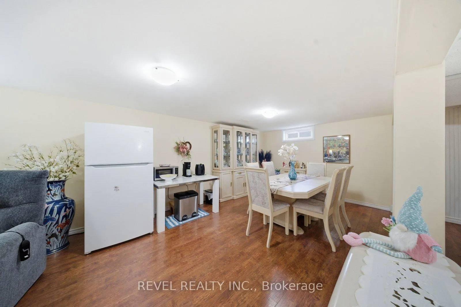 Photo 21 of 36 Hamilton Avenue, Brantford — HOMEH