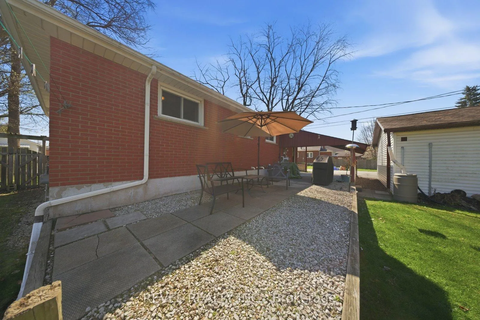 Photo 39 of 36 Hamilton Avenue, Brantford — HOMEH