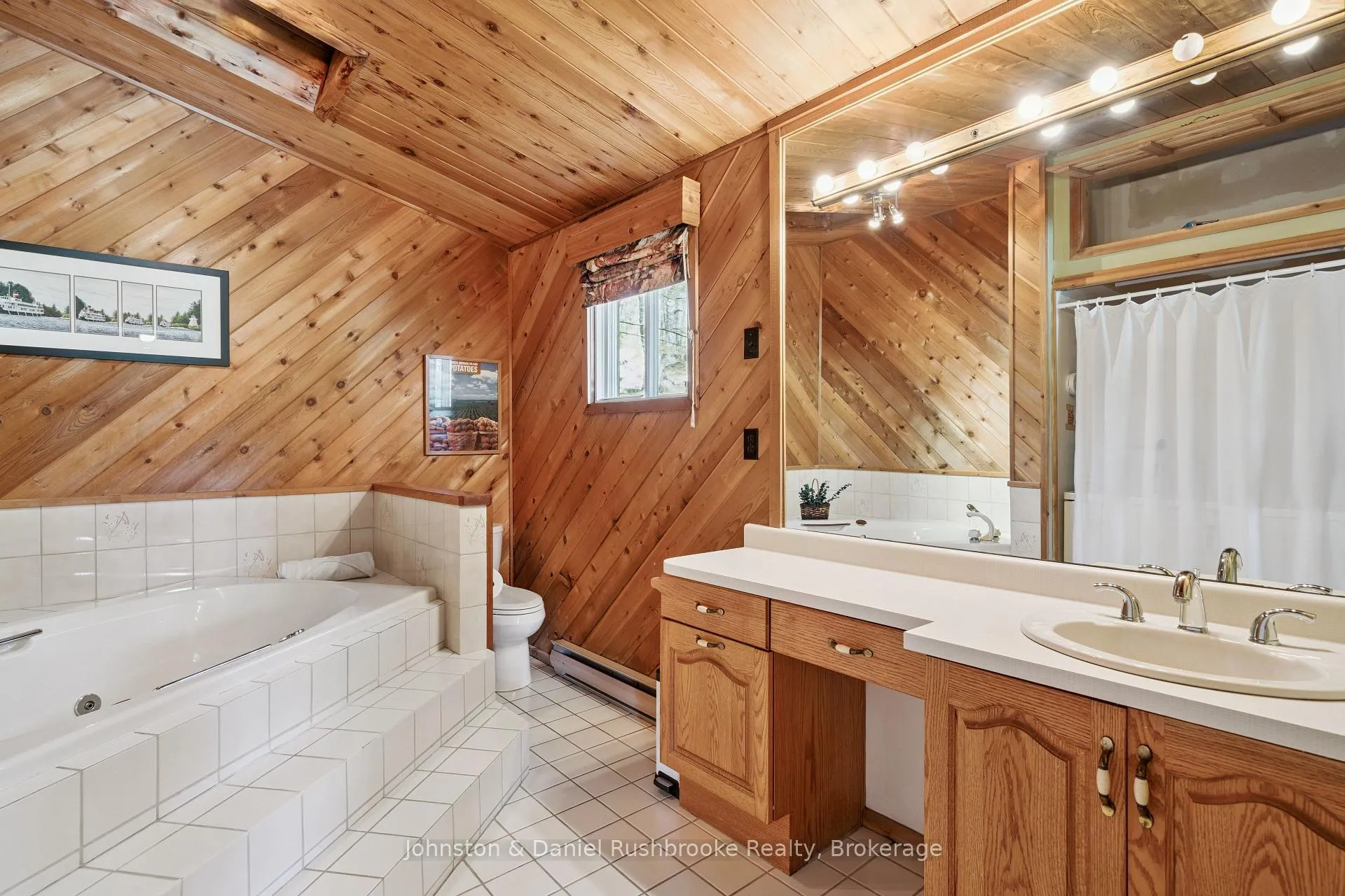Photo 17 of 1052 North Sunset Bay Road, Gravenhurst, Muskoka (S) — HOMEH