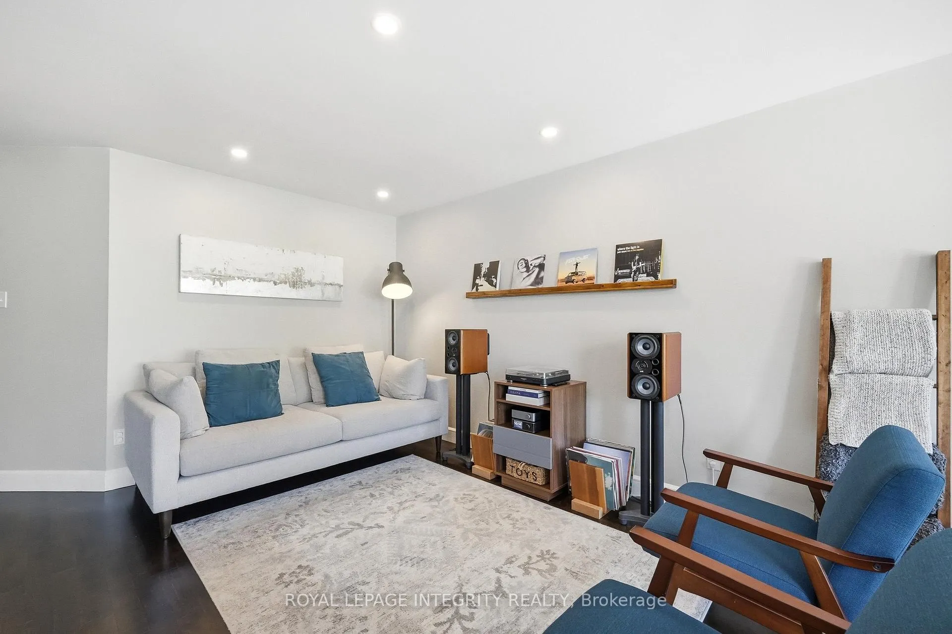 Photo 9 of 233 Greenridge Street, Ottawa, Chapel Hill — HOMEH