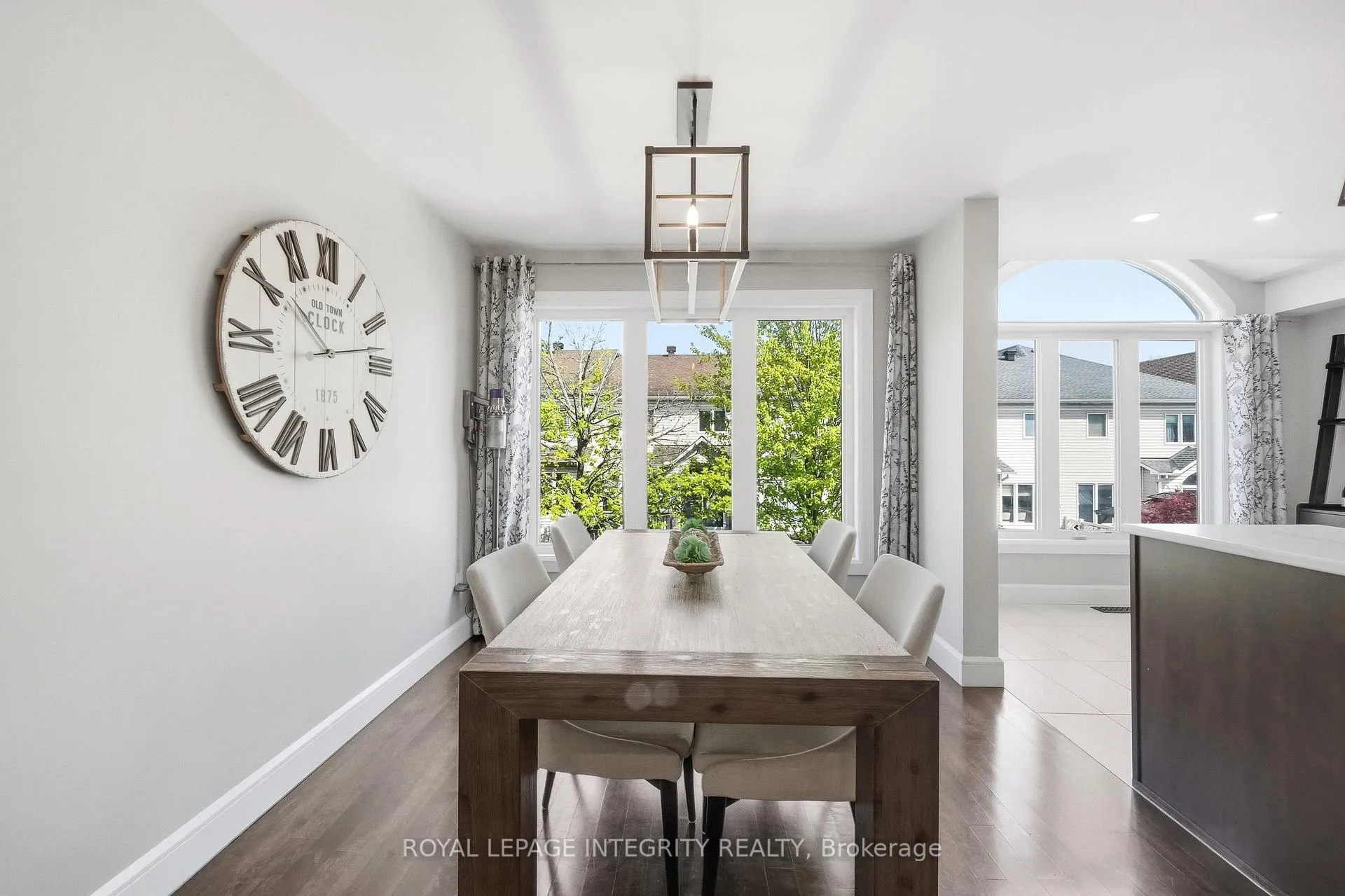 Photo 10 of 233 Greenridge Street, Ottawa, Chapel Hill — HOMEH