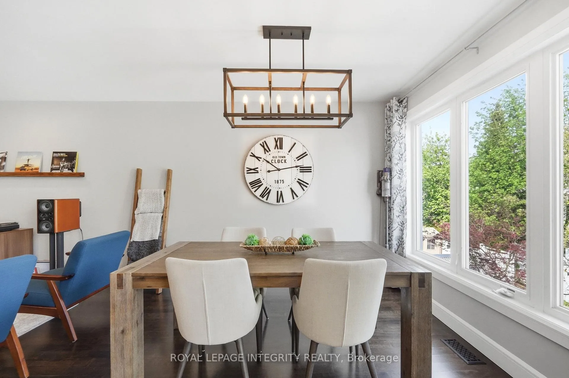 Photo 11 of 233 Greenridge Street, Ottawa, Chapel Hill — HOMEH