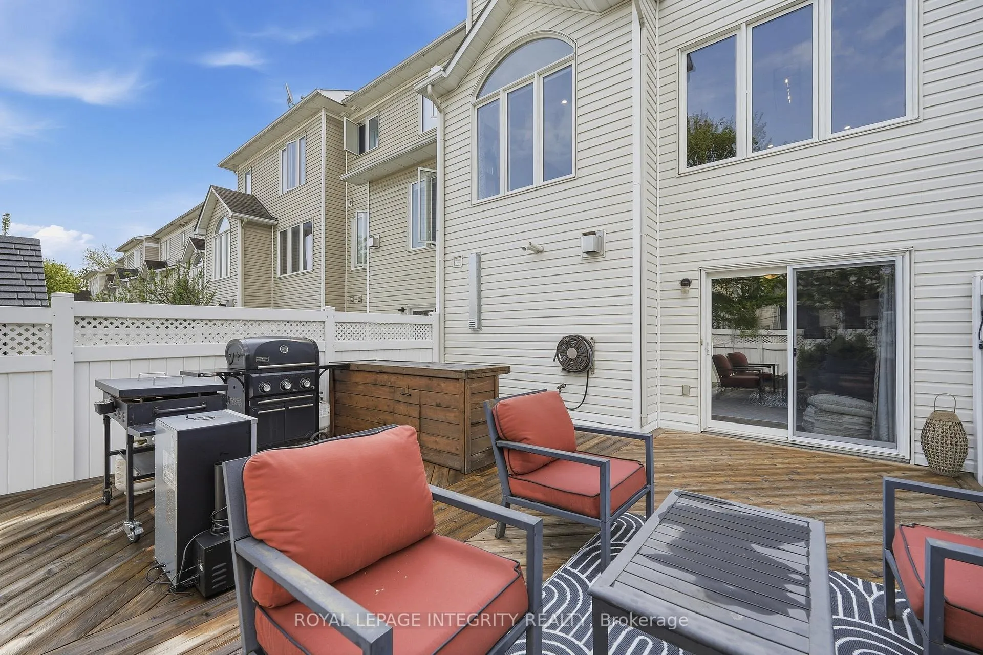 Photo 37 of 233 Greenridge Street, Ottawa, Chapel Hill — HOMEH