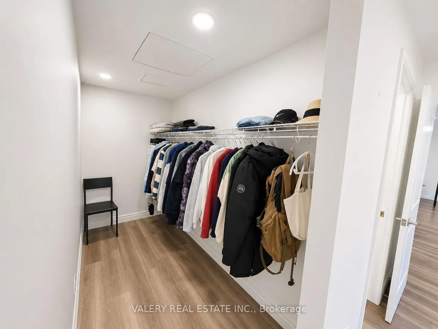 Photo 8 of Unit 611, 1611 Banwell RD, Windsor — HOMEH
