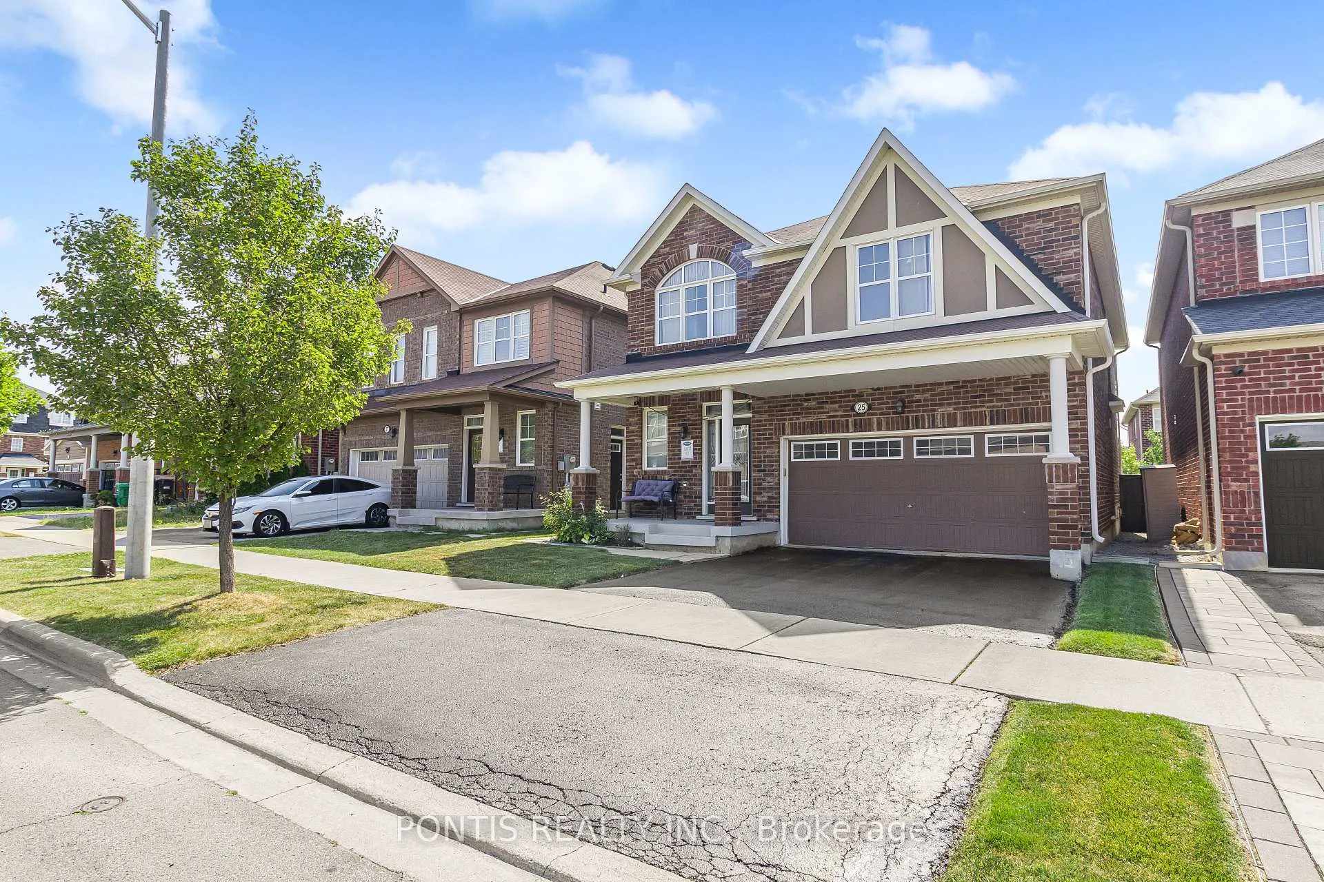 Photo 1 of 25 Francis Lundy Street, Brampton, Fletcher's West — HOMEH