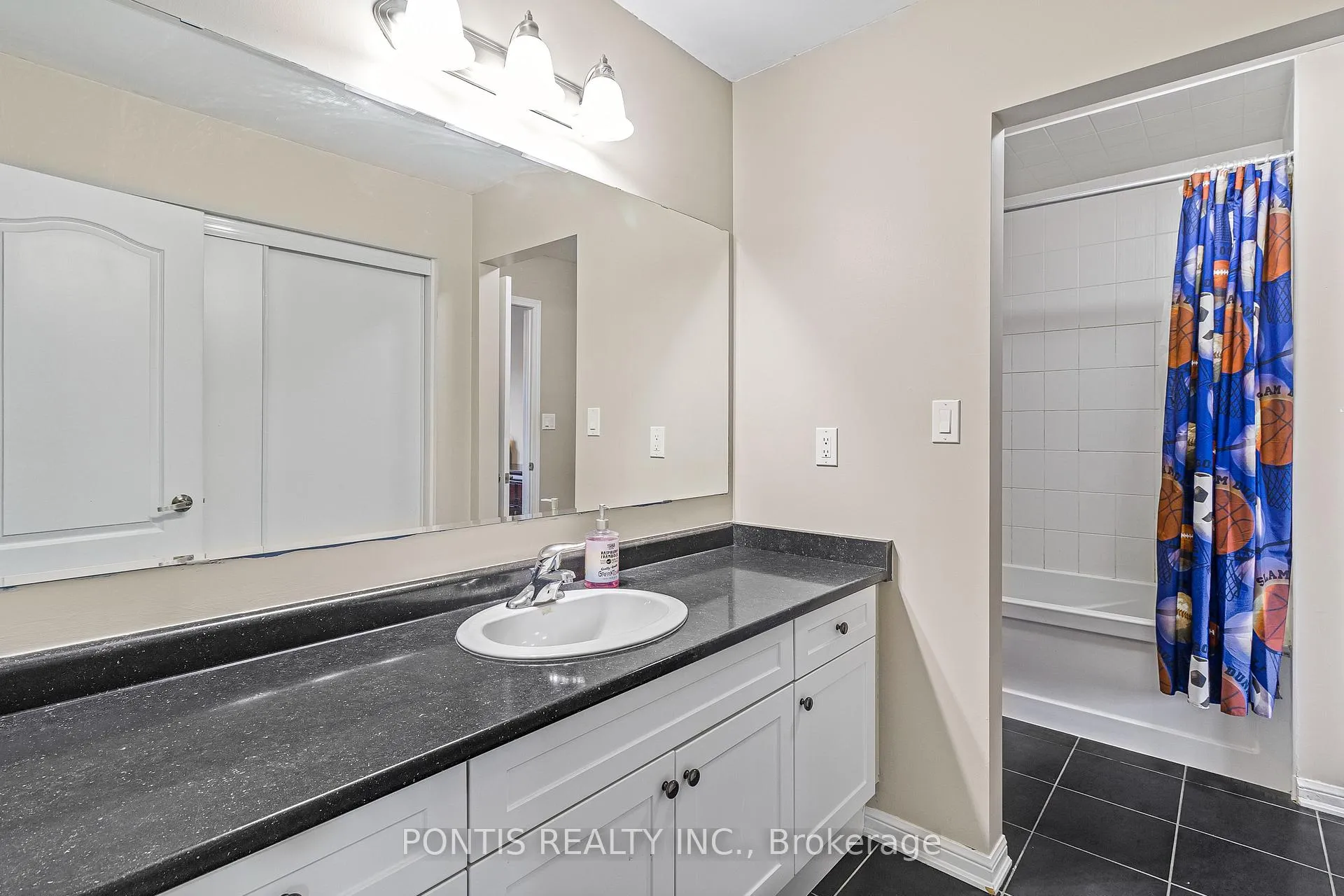 Photo 37 of 25 Francis Lundy Street, Brampton, Fletcher's West — HOMEH