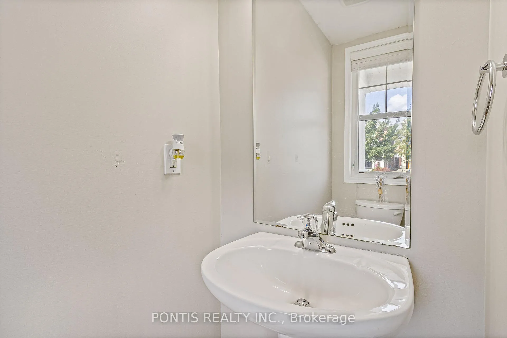 Photo 39 of 25 Francis Lundy Street, Brampton, Fletcher's West — HOMEH