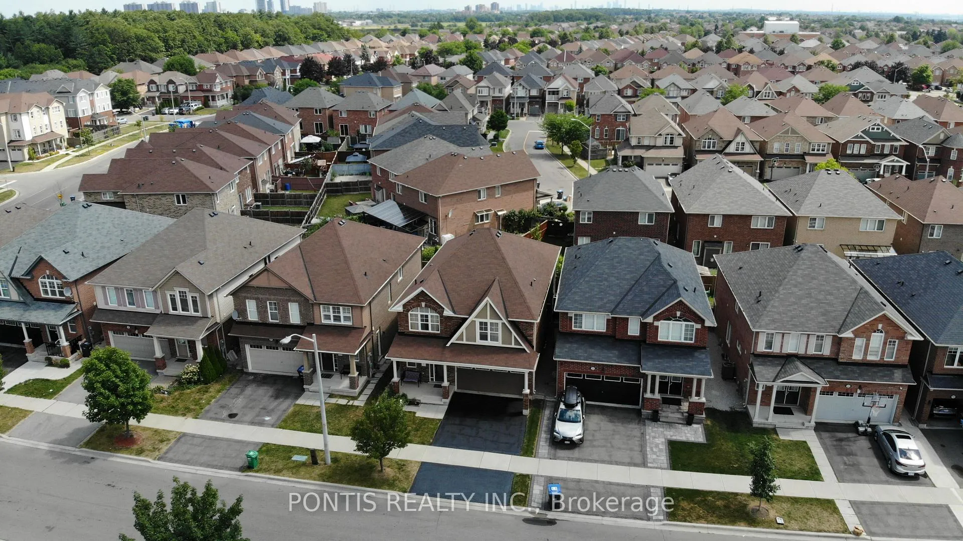 Photo 47 of 25 Francis Lundy Street, Brampton, Fletcher's West — HOMEH