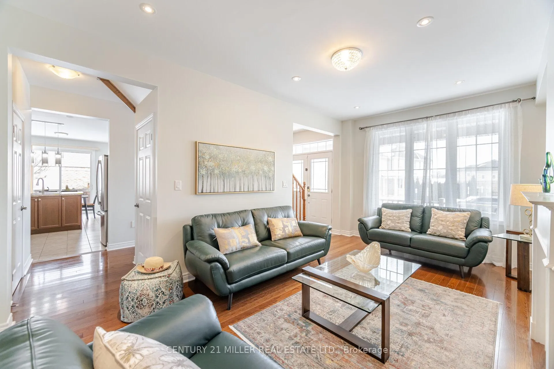 Photo 5 of 2025 Trawden Way, Oakville, Bronte Creek — HOMEH