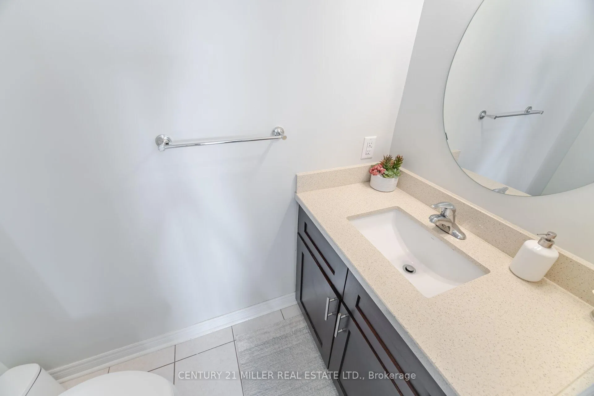 Photo 12 of 2025 Trawden Way, Oakville, Bronte Creek — HOMEH