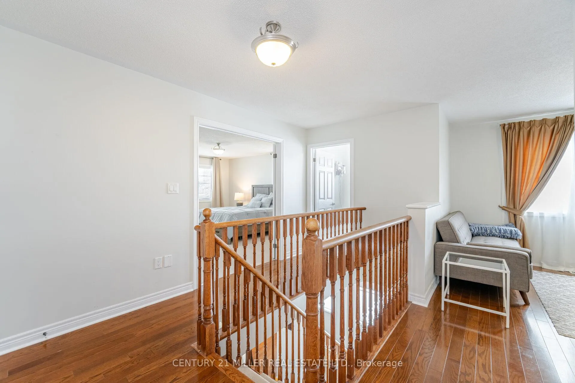 Photo 14 of 2025 Trawden Way, Oakville, Bronte Creek — HOMEH