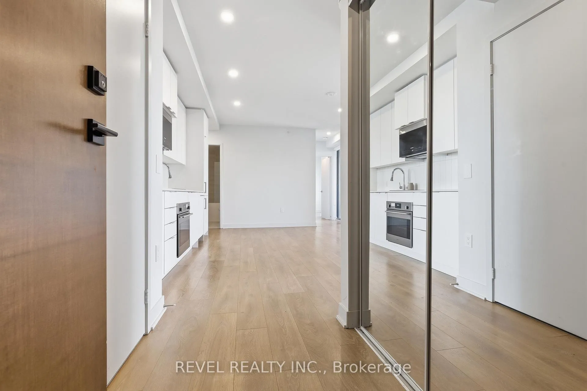 Photo 7 of Unit 3901, 2920 Highway 7, Vaughan, Vaughan Corporate Centre — HOMEH