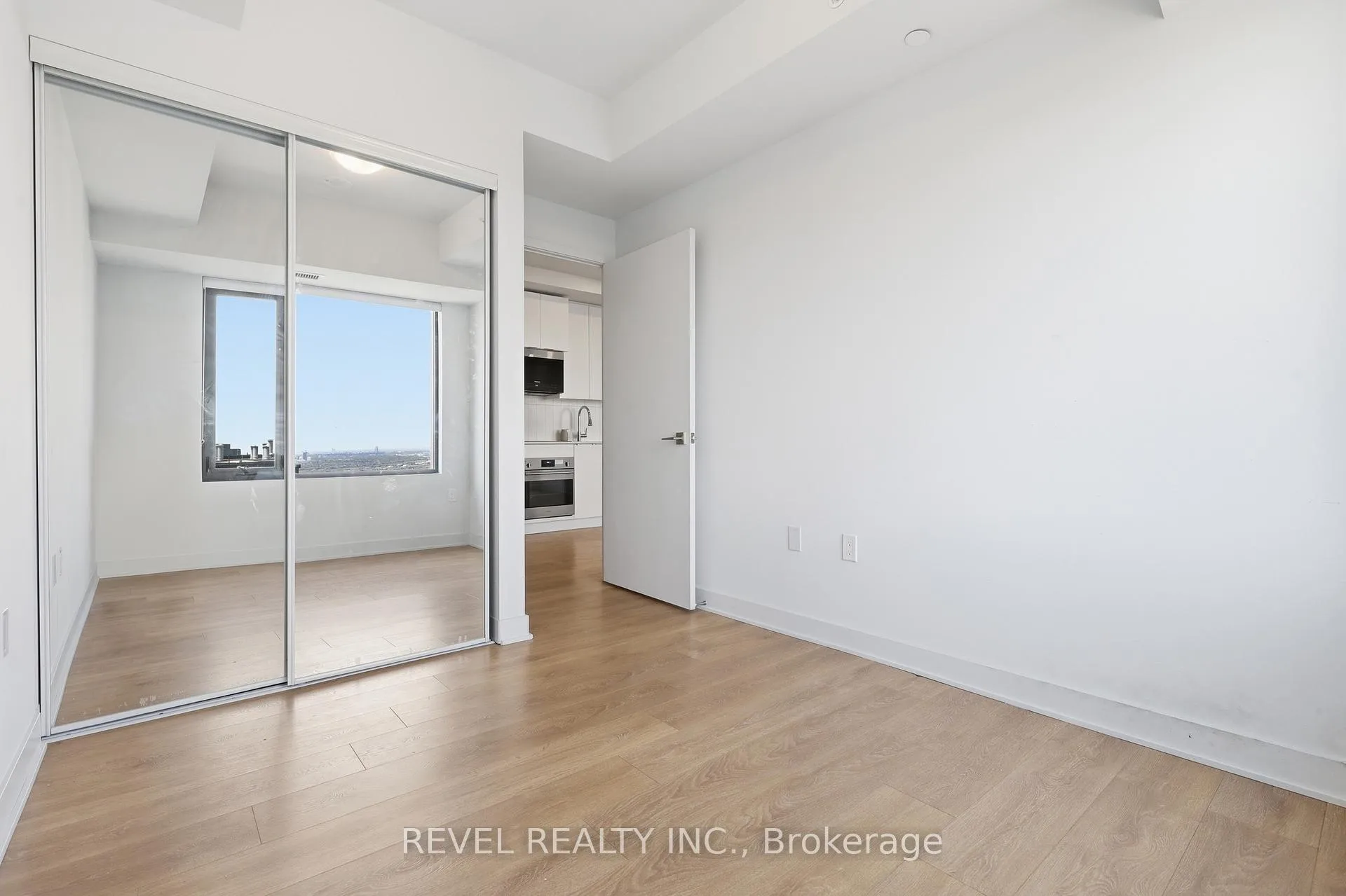 Photo 8 of Unit 3901, 2920 Highway 7, Vaughan, Vaughan Corporate Centre — HOMEH
