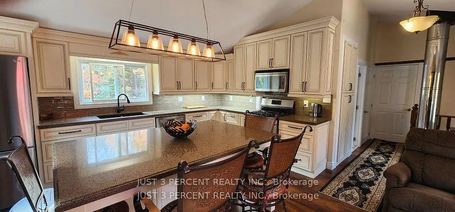 Photo 8 of 1492 County Rd 620, North Kawartha — HOMEH