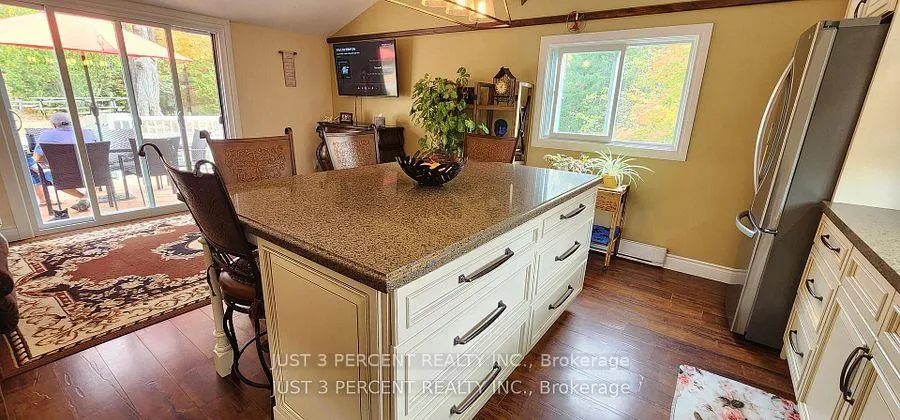 Photo 10 of 1492 County Rd 620, North Kawartha — HOMEH