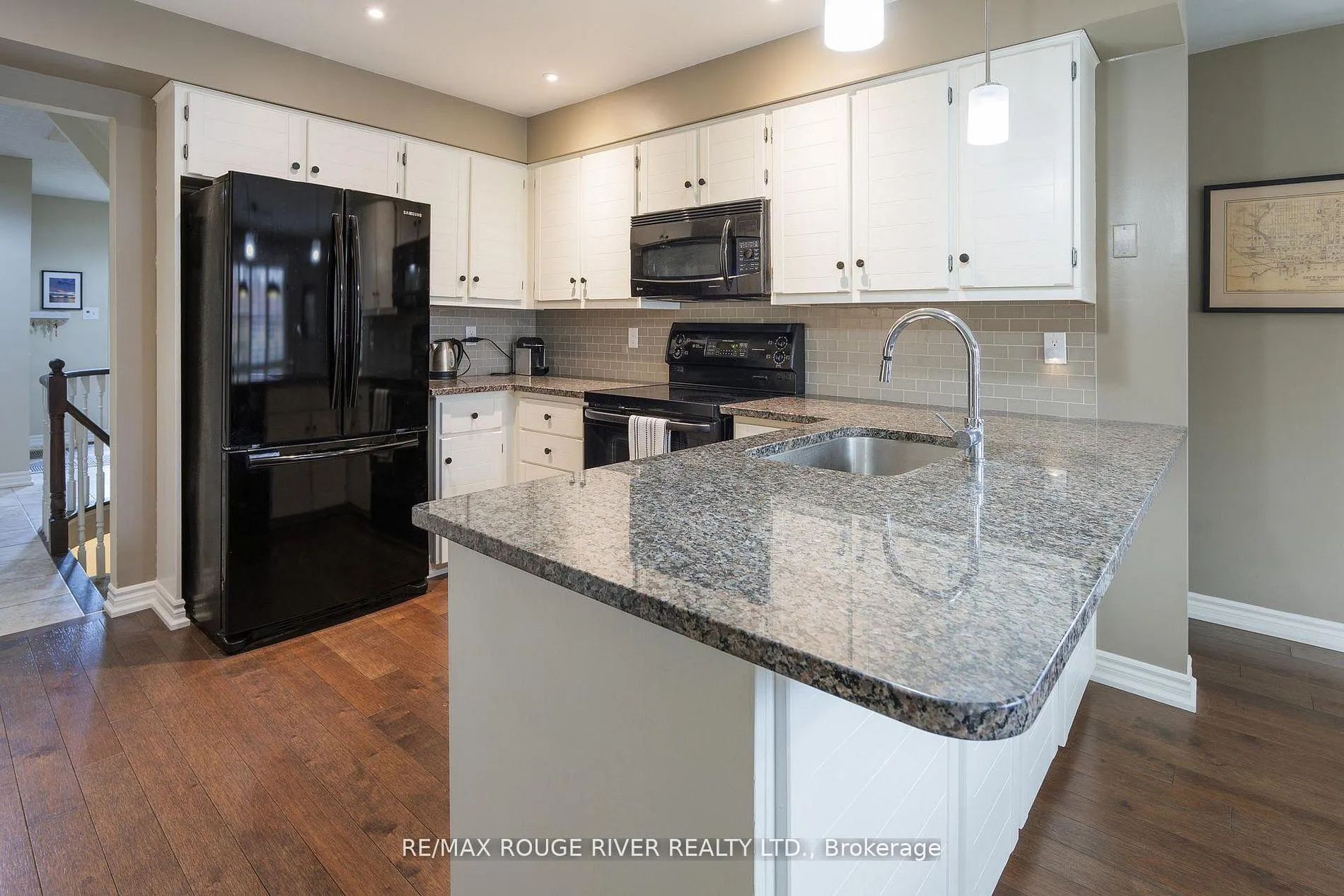 Photo 11 of 2052 Lynn Heights Drive, Pickering, Liverpool — HOMEH
