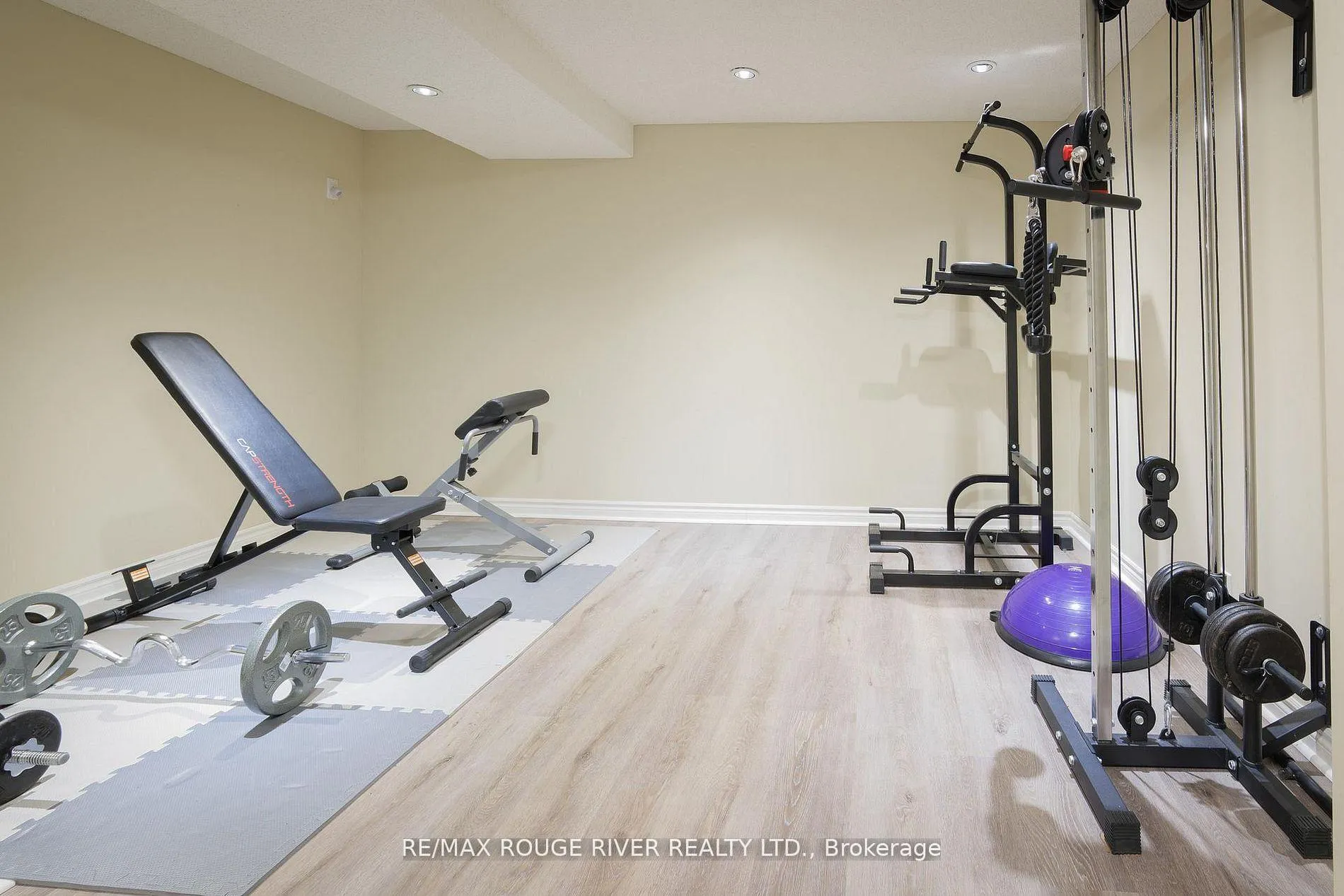 Photo 19 of 2052 Lynn Heights Drive, Pickering, Liverpool — HOMEH