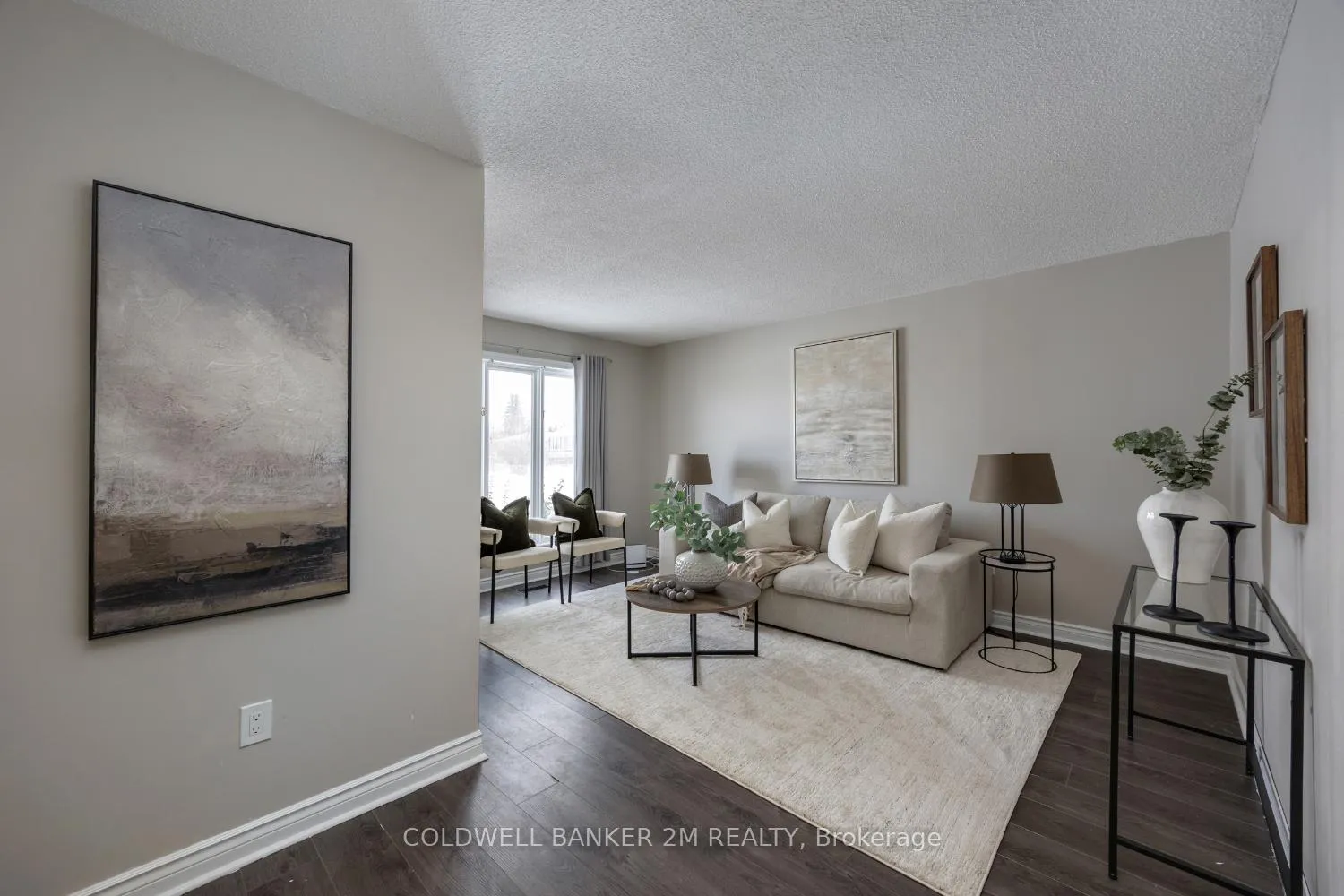 Photo 3 of 63 Lori Boulevard, Kawartha Lakes, Lindsay — HOMEH