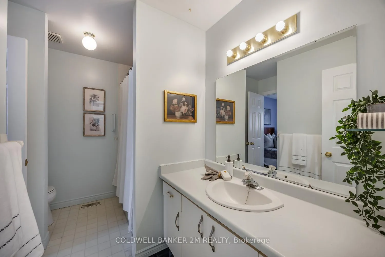 Photo 10 of 63 Lori Boulevard, Kawartha Lakes, Lindsay — HOMEH