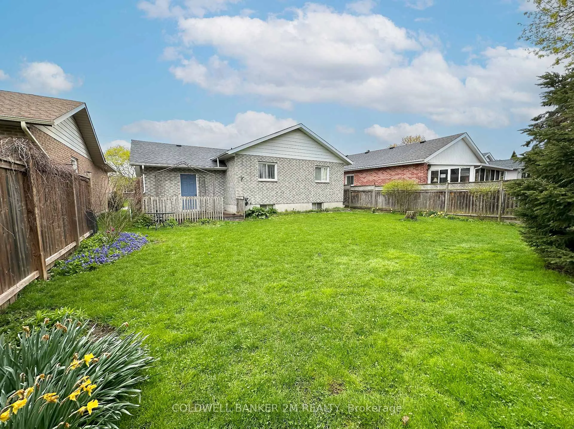 Photo 17 of 63 Lori Boulevard, Kawartha Lakes, Lindsay — HOMEH