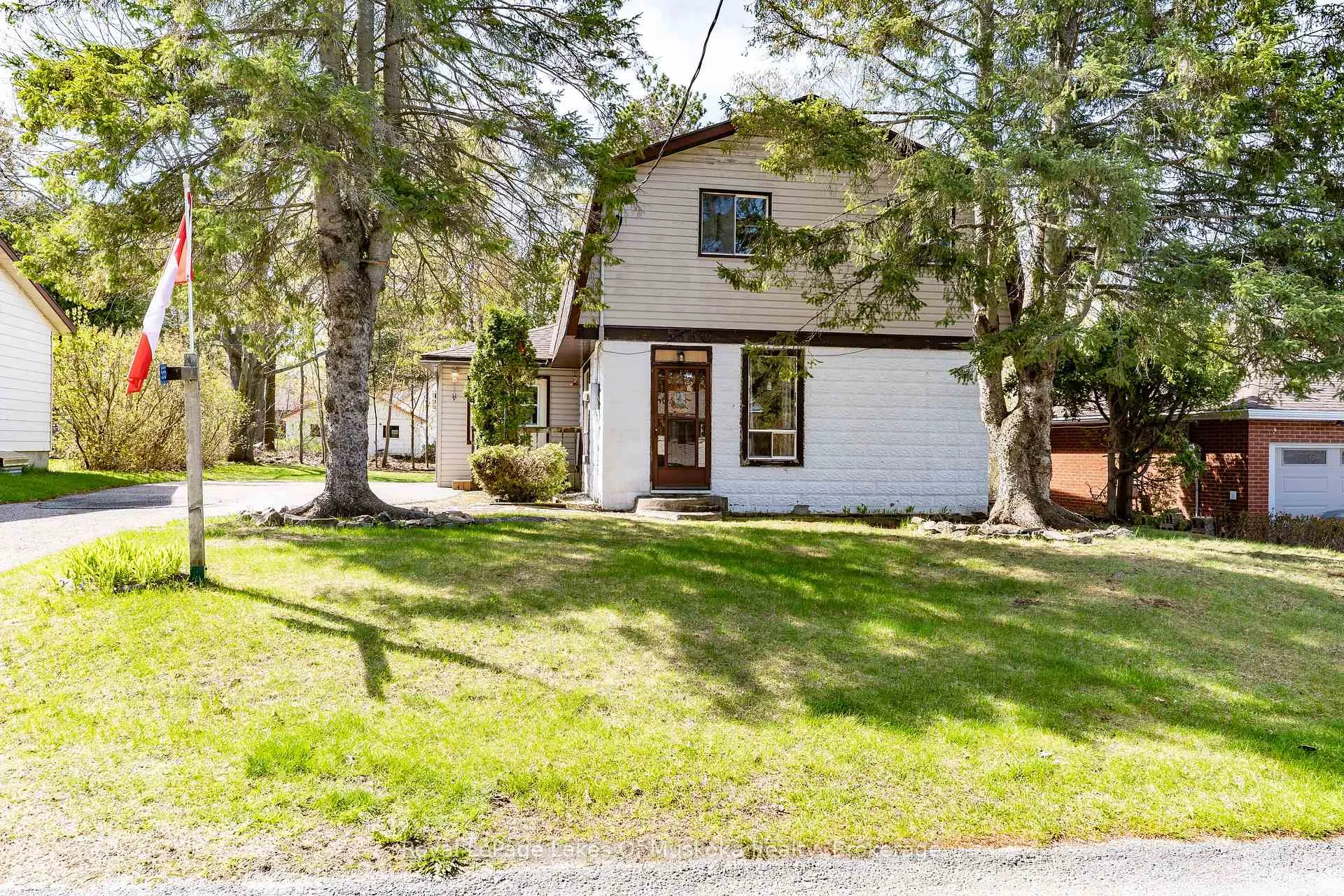 Photo 1 of 555 Wagner Street, Gravenhurst, Muskoka (S) — HOMEH