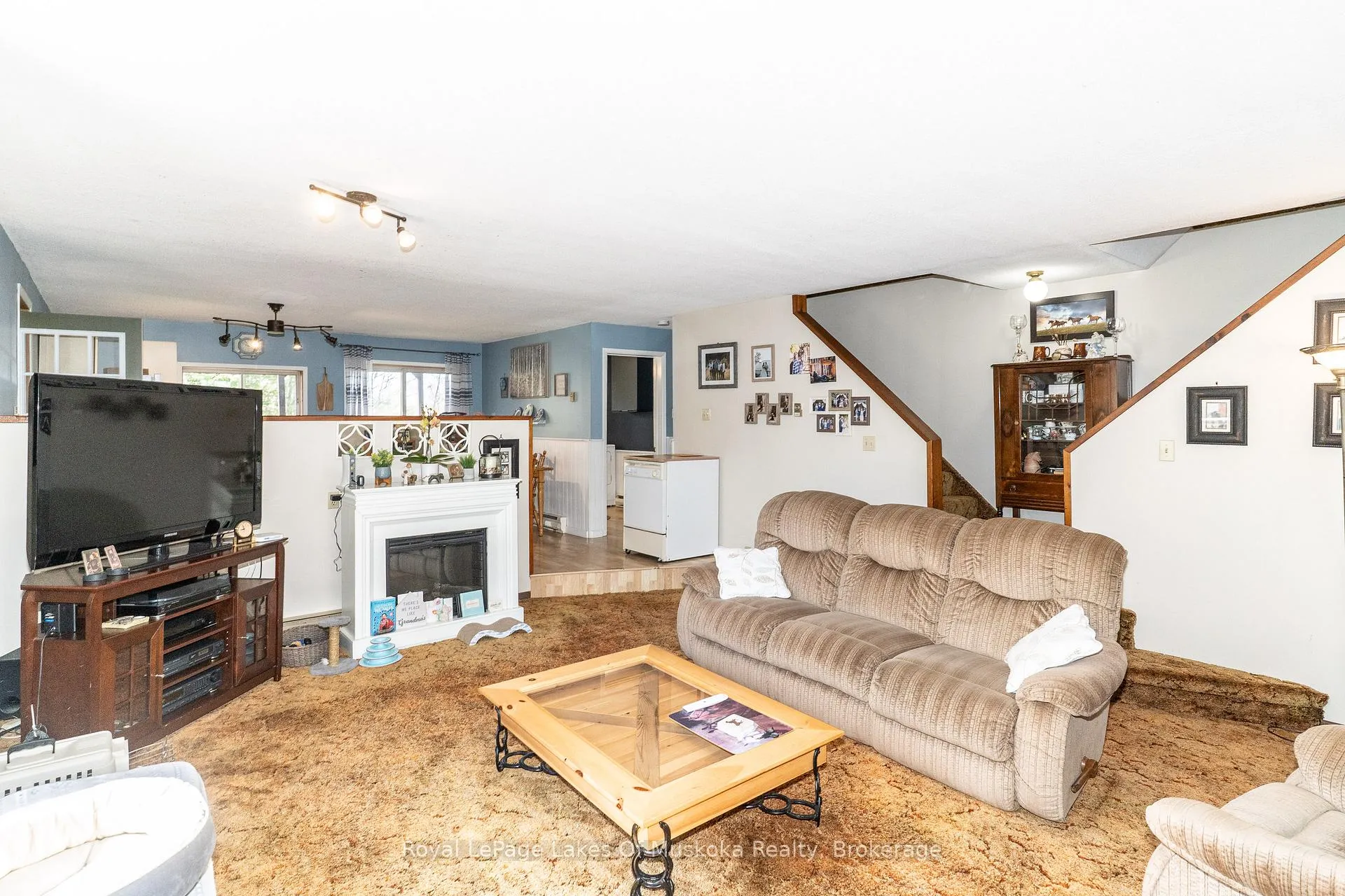 Photo 10 of 555 Wagner Street, Gravenhurst, Muskoka (S) — HOMEH