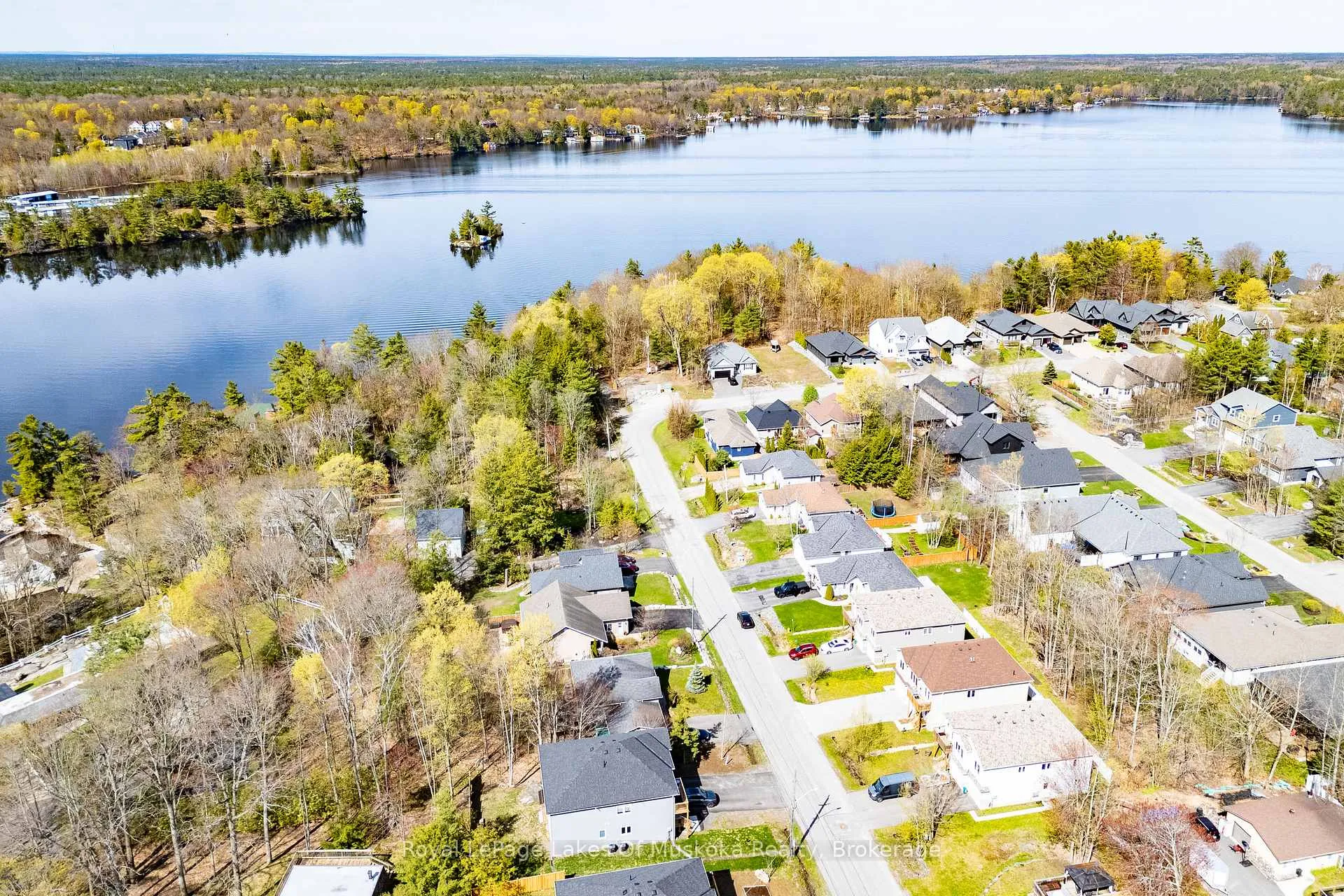 Photo 41 of 555 Wagner Street, Gravenhurst, Muskoka (S) — HOMEH