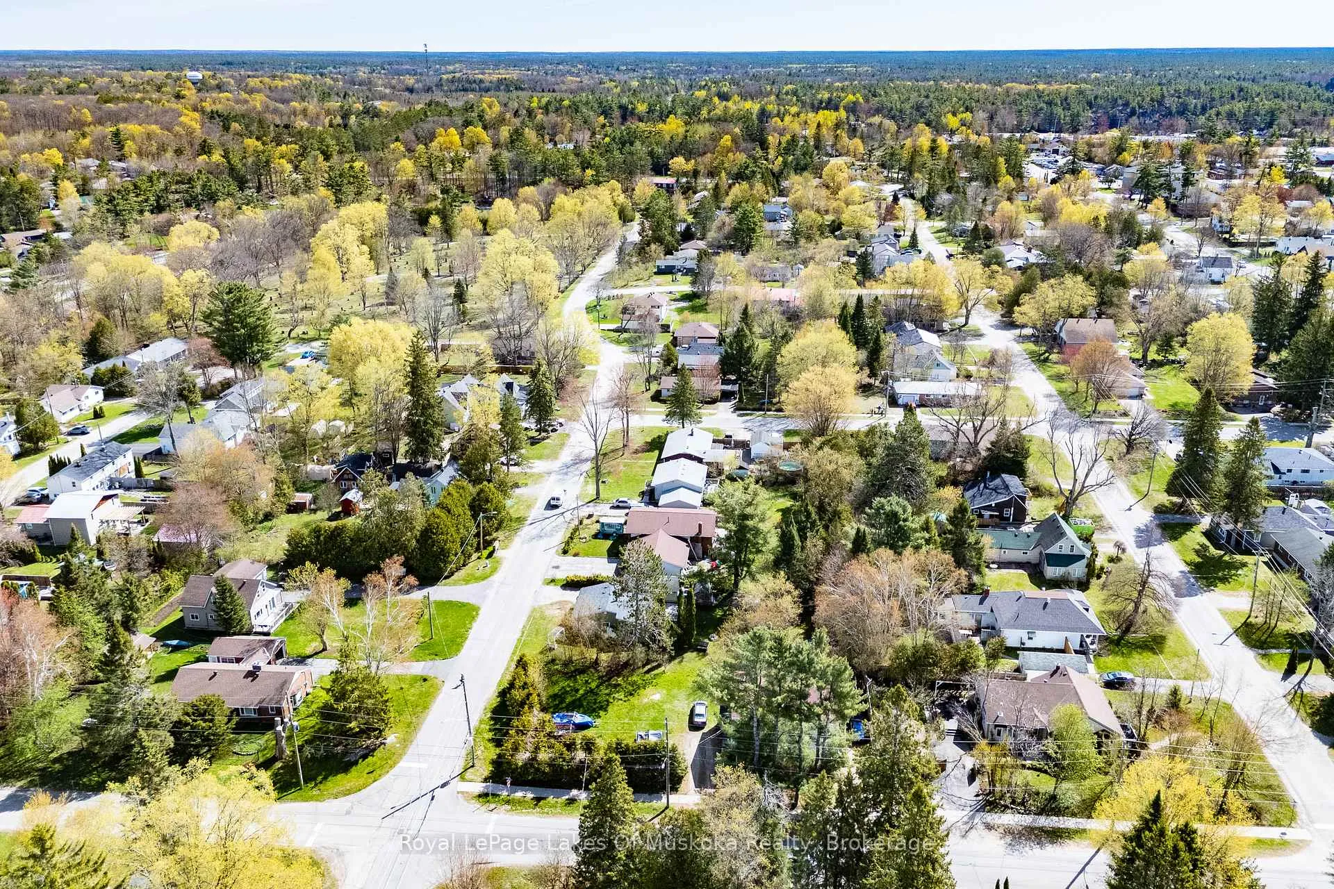 Photo 43 of 555 Wagner Street, Gravenhurst, Muskoka (S) — HOMEH