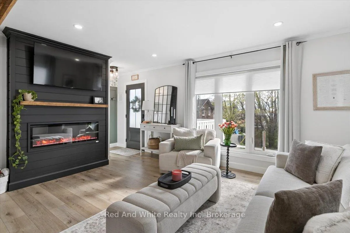 Photo 9 of 154 Forest Road, Cambridge — HOMEH
