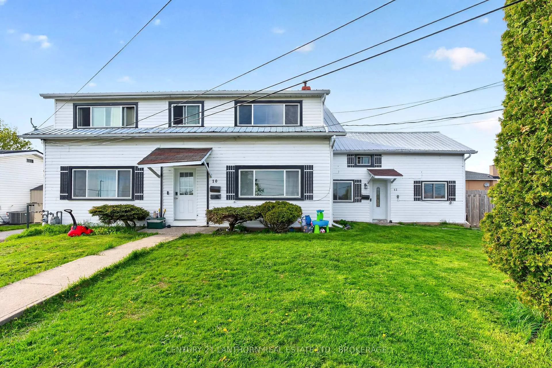 Photo 1 of 10/12 Manitou Crescent E, Loyalist, Amherstview — HOMEH