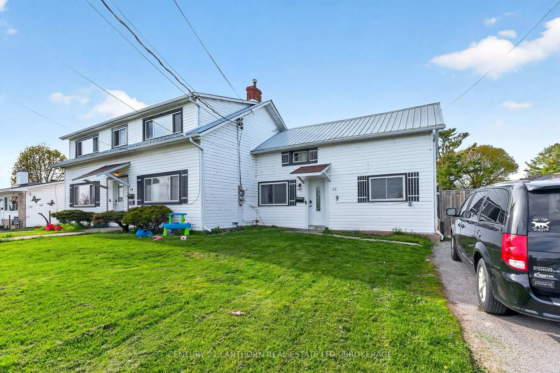 Photo 2 of 10/12 Manitou Crescent E, Loyalist, Amherstview — HOMEH