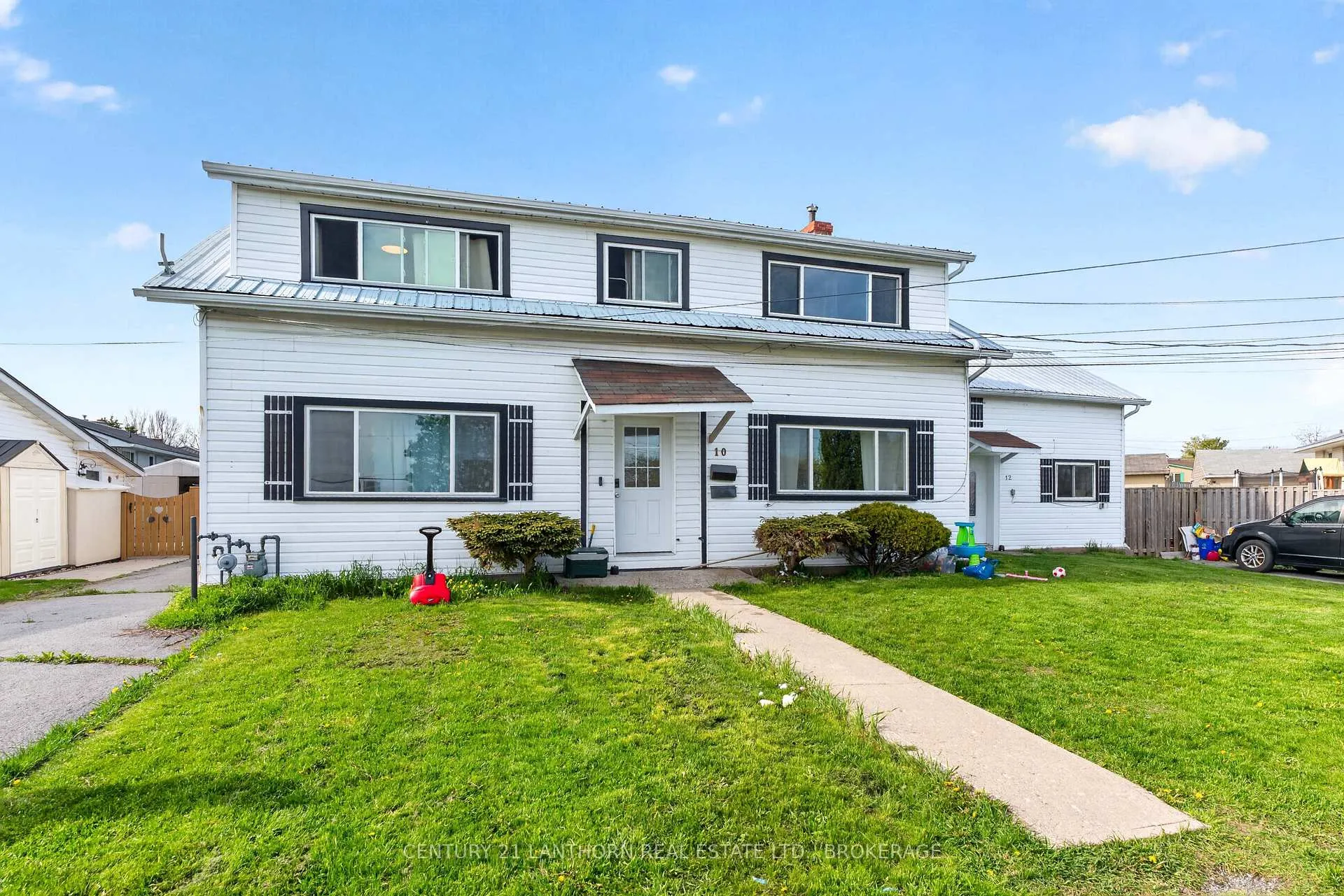 Photo 4 of 10/12 Manitou Crescent E, Loyalist, Amherstview — HOMEH