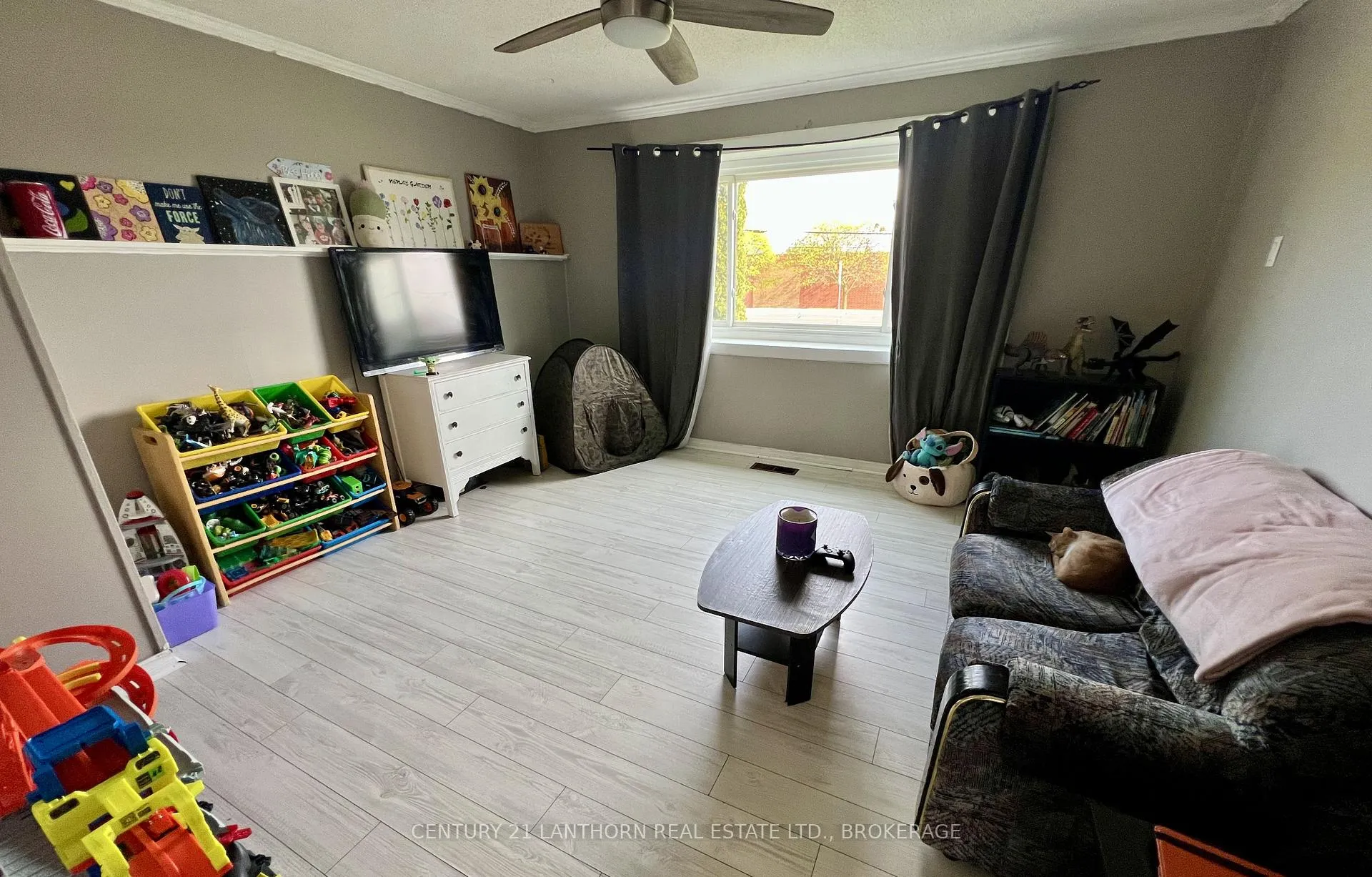 Photo 10 of 10/12 Manitou Crescent E, Loyalist, Amherstview — HOMEH