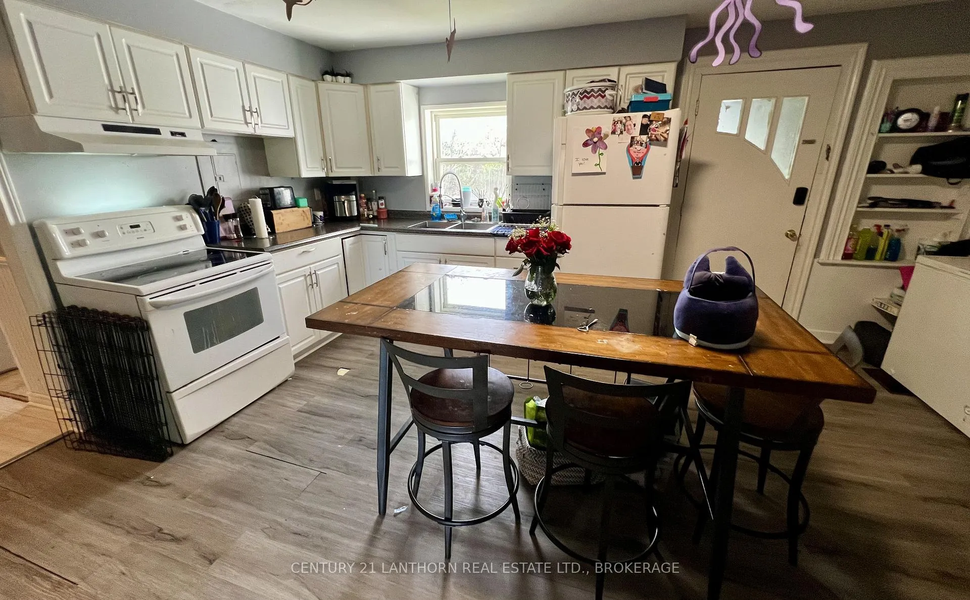 Photo 11 of 10/12 Manitou Crescent E, Loyalist, Amherstview — HOMEH