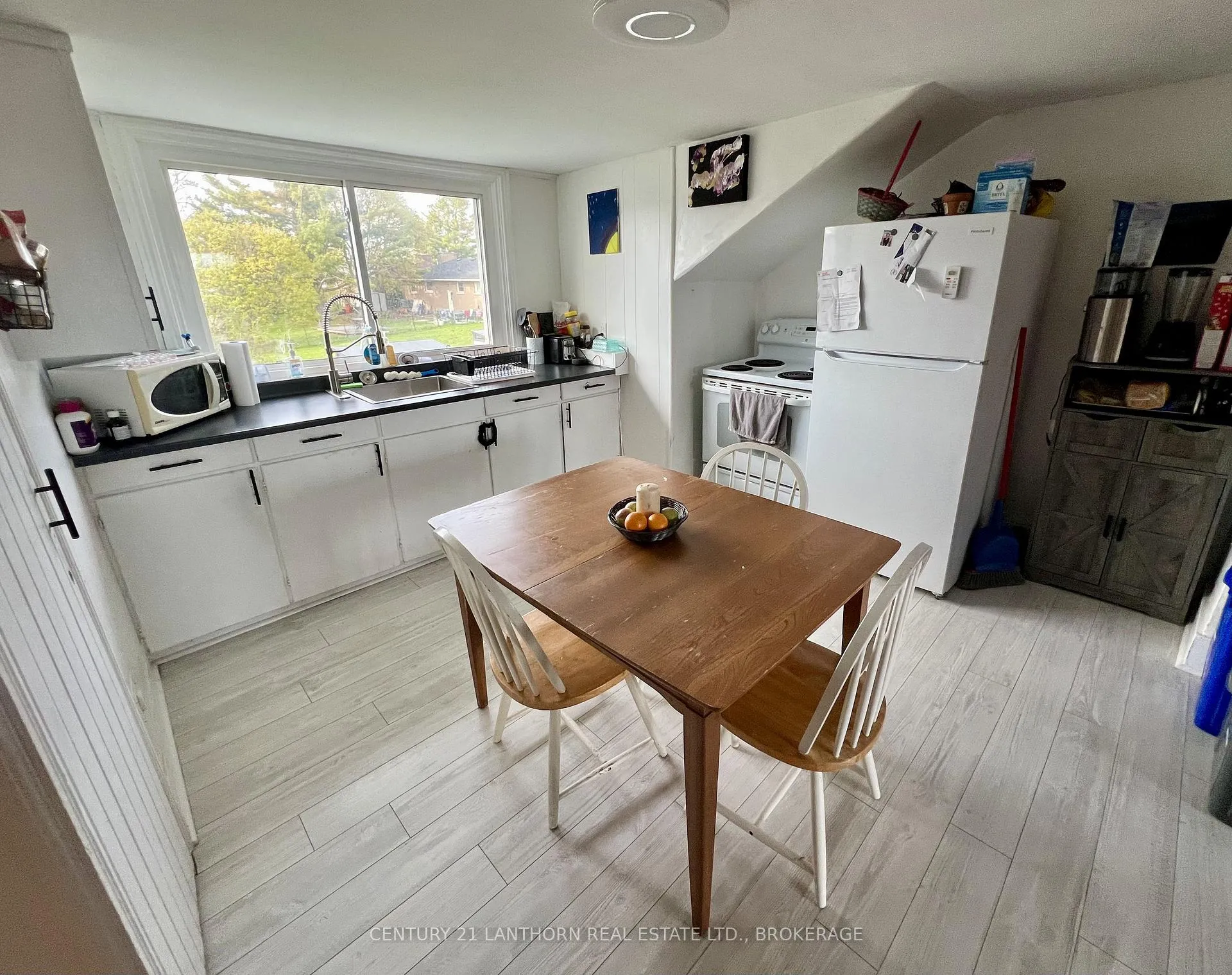 Photo 17 of 10/12 Manitou Crescent E, Loyalist, Amherstview — HOMEH