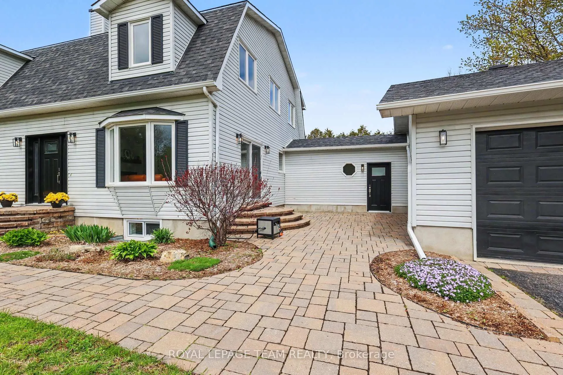 Photo 3 of 8471 Marionville Road, Ottawa, Osgoode Twp (East) (Incl Kenmore) — HOMEH