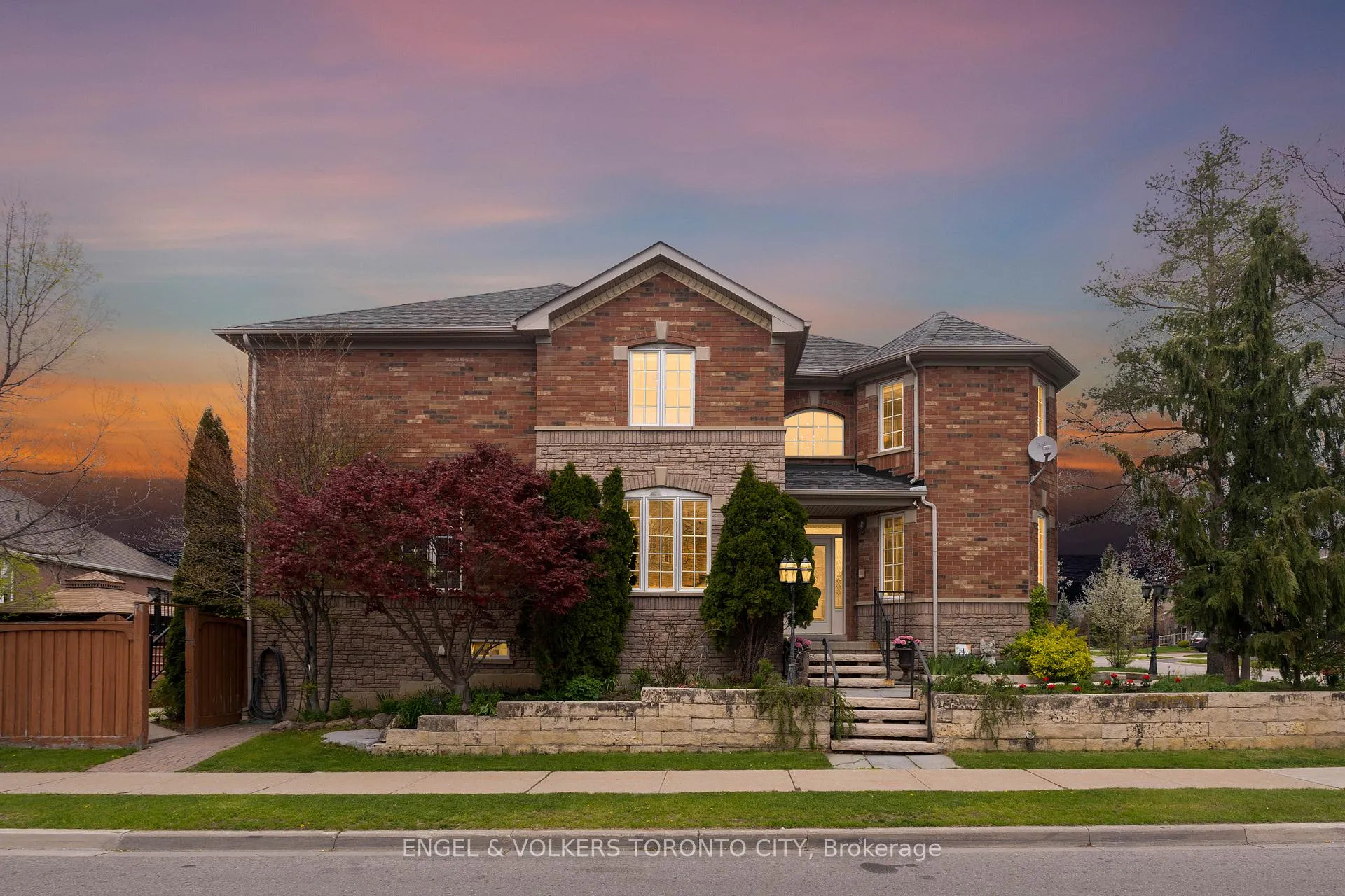 Front of 342 Sunset Ridge