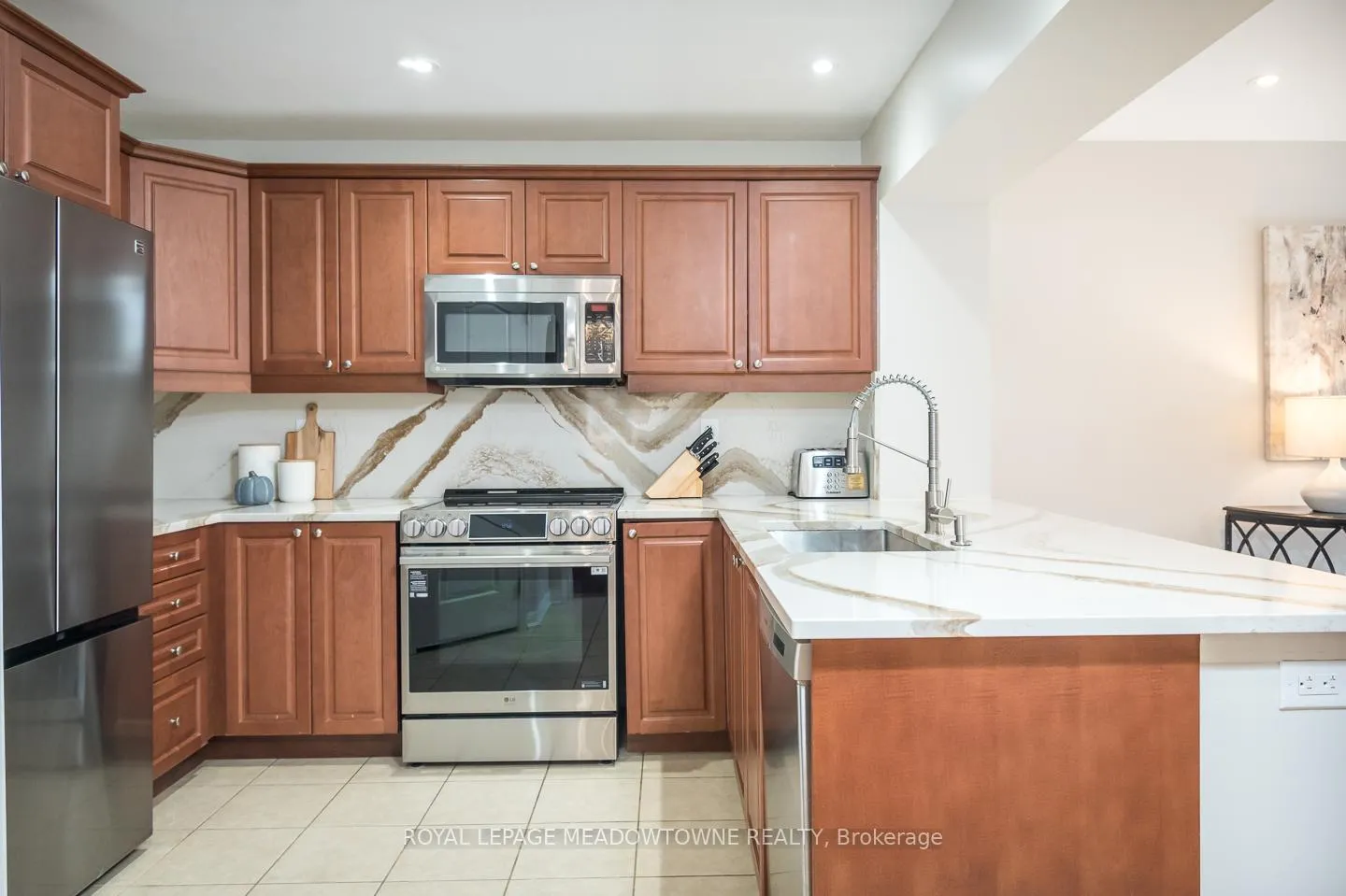 Photo 8 of 439 Pozbou Crescent, Milton, Willmott — HOMEH
