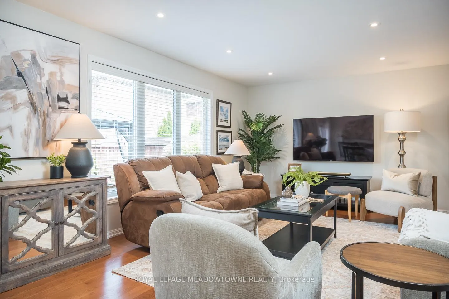 Photo 13 of 439 Pozbou Crescent, Milton, Willmott — HOMEH